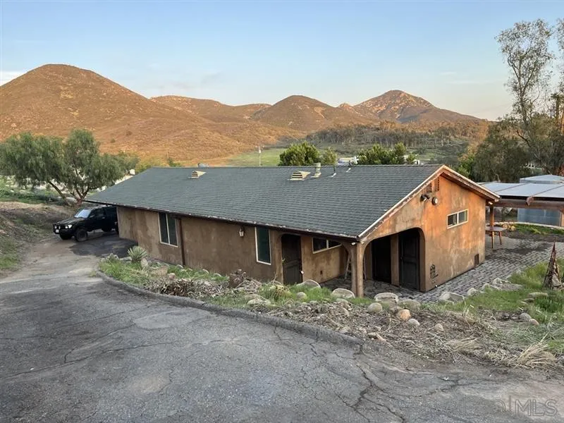 16320 Ellie Lane Poway, CA 92064 - Photo 11 of 56