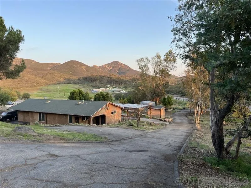 16320 Ellie Lane Poway, CA 92064 - Photo 13 of 56
