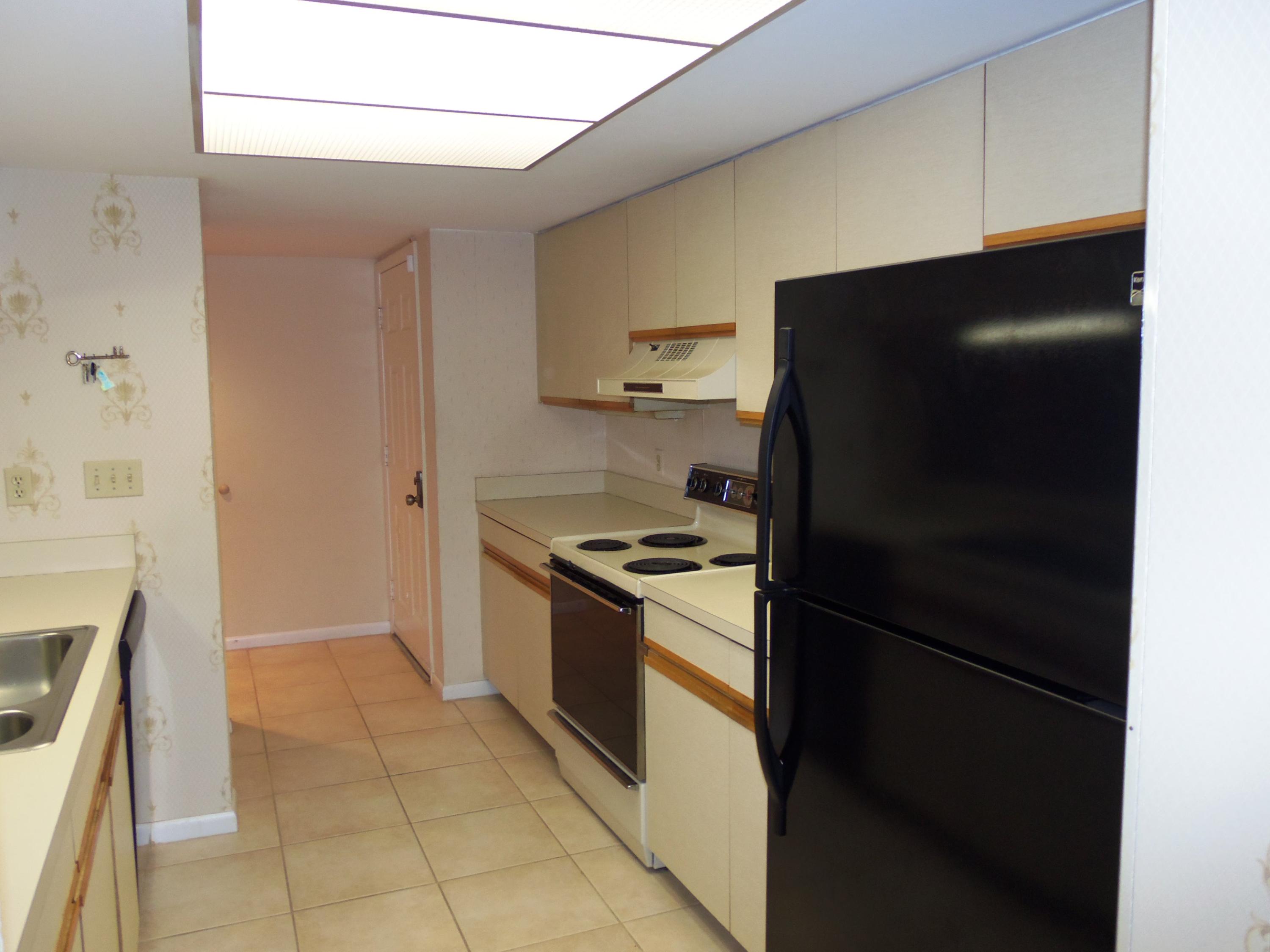 4291 Wood Ride Road, Unit E Boynton Beach, FL 33436 - Photo 3 of 30 100_6132