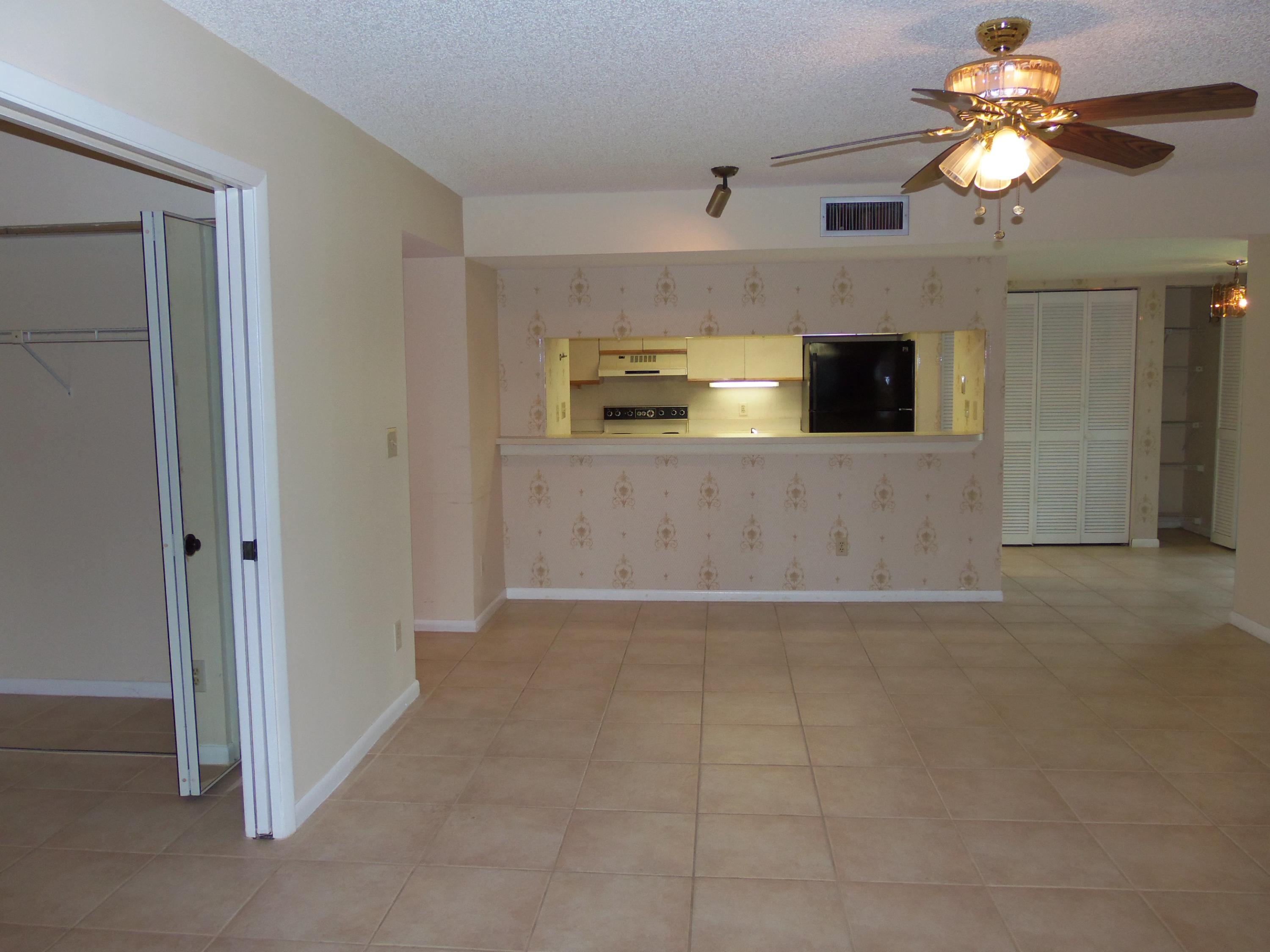 4291 Wood Ride Road, Unit E Boynton Beach, FL 33436 - Photo 9 of 30 100_6244