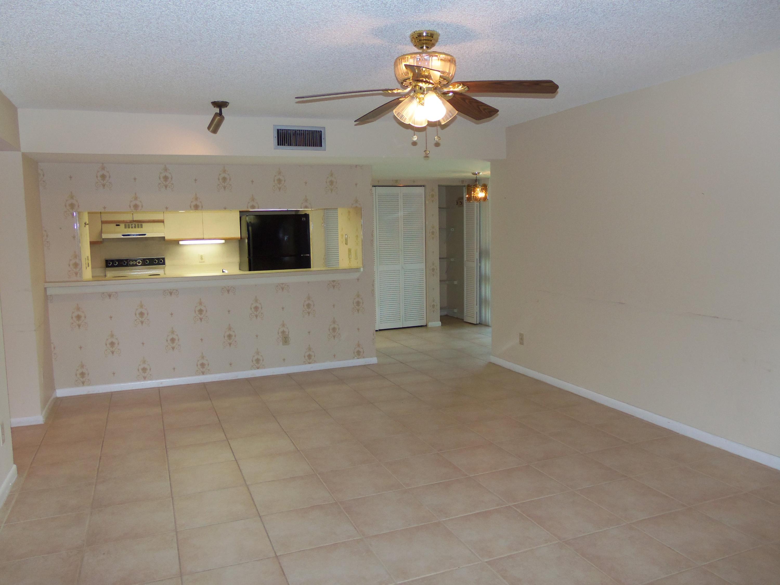 4291 Wood Ride Road, Unit E Boynton Beach, FL 33436 - Photo 10 of 30 100_6245
