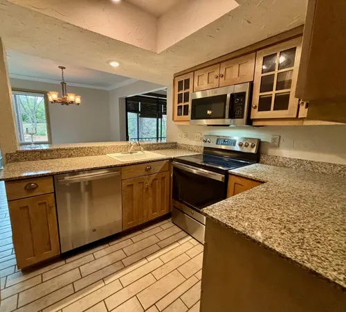 $189,900 | 6075 Lincoln Drive, Unit 201, Edina, MN 55436