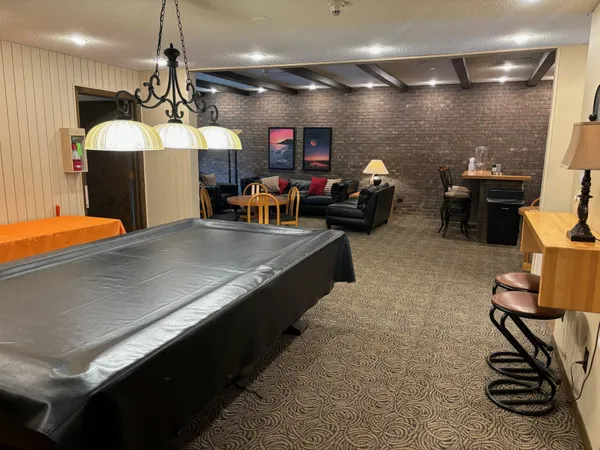 $189,900 | 6075 Lincoln Drive, Unit 201, Edina, MN 55436