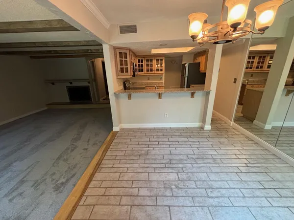 $189,900 | 6075 Lincoln Drive, Unit 201, Edina, MN 55436