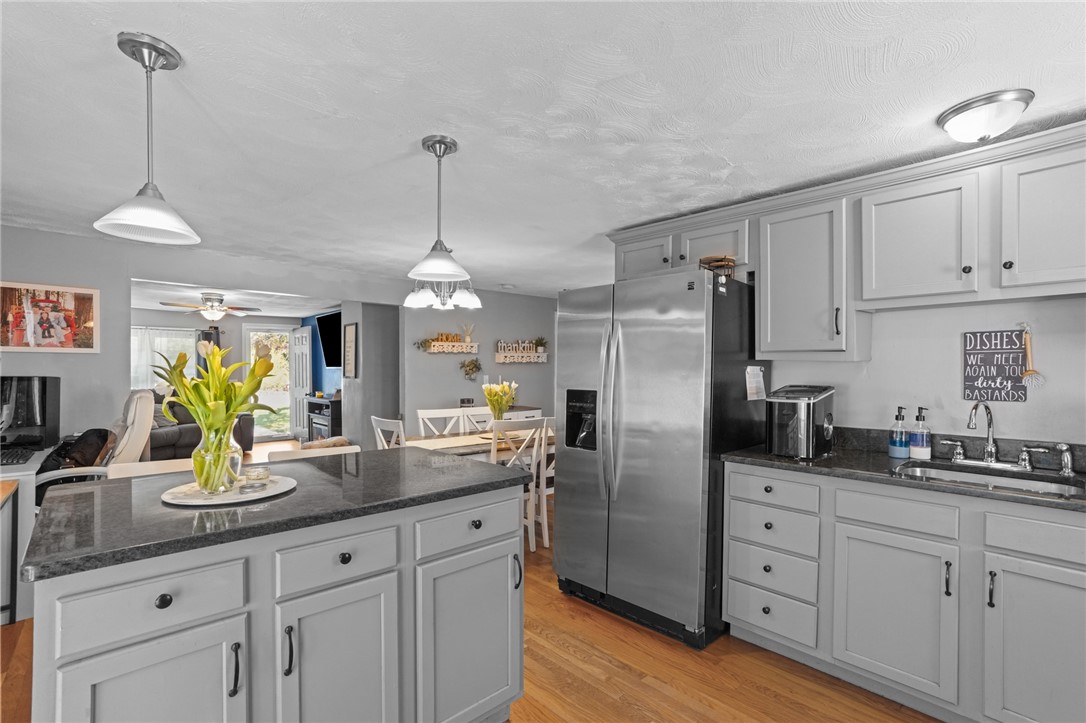 45 Inman Avenue Warwick, RI 02886 - Photo 8 of 35 Gallery Image 8