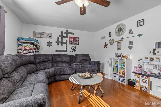 $225,000 | 336 Academy Street, Ste. Genevieve, MO 63670