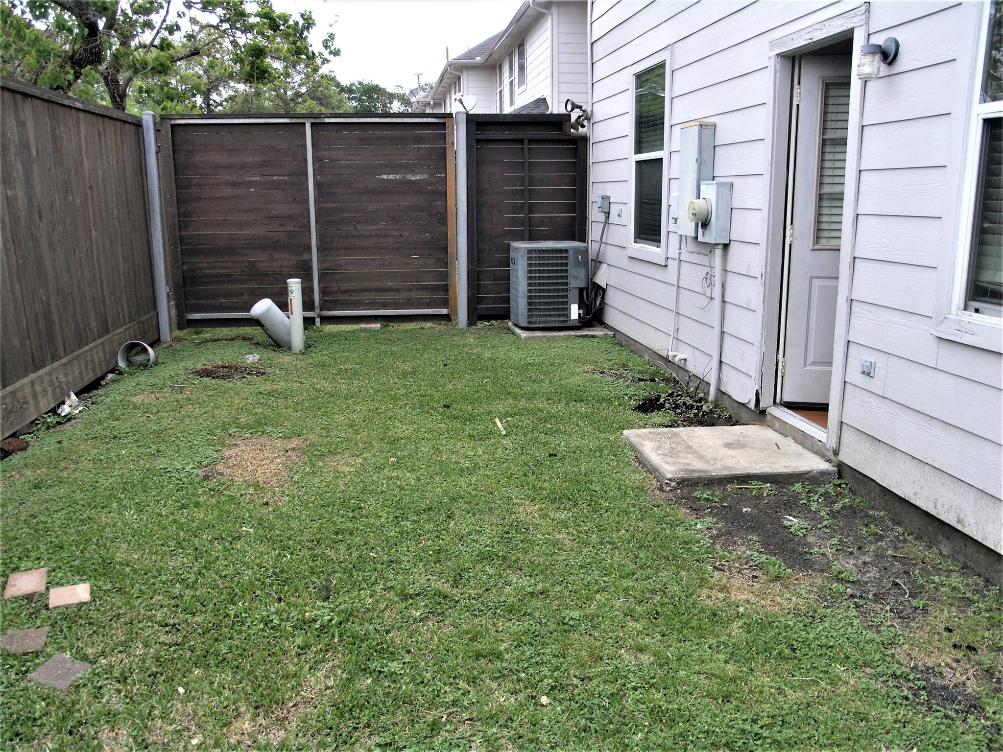 2926 Meadowglen Crest Houston, TX 77082 - Photo 22 of 22 Nice backyard space to BBQ and relax