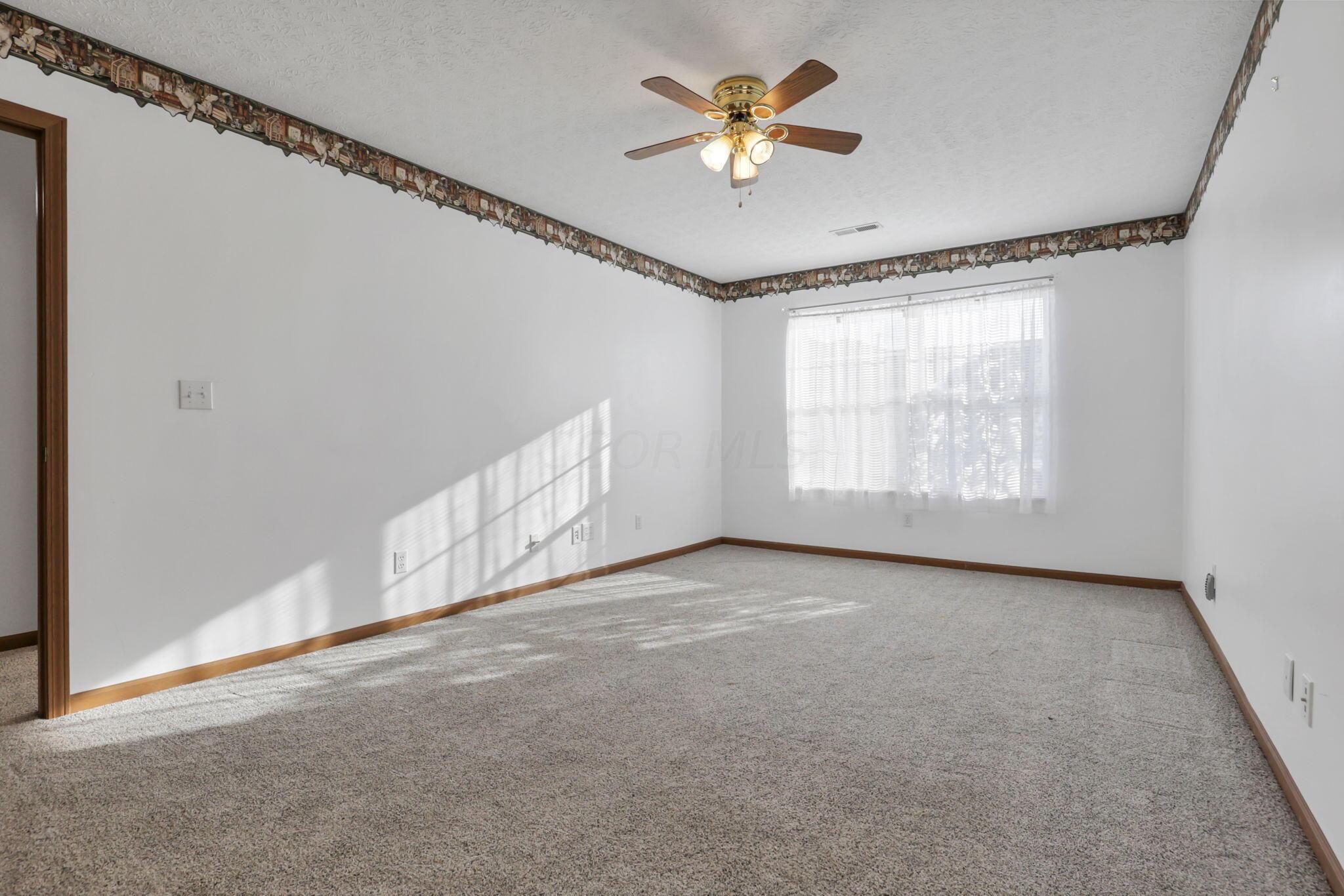 265 Goose Pond Road, Unit B Newark, OH 43055 - Photo 28 of 37 Primary bedroom