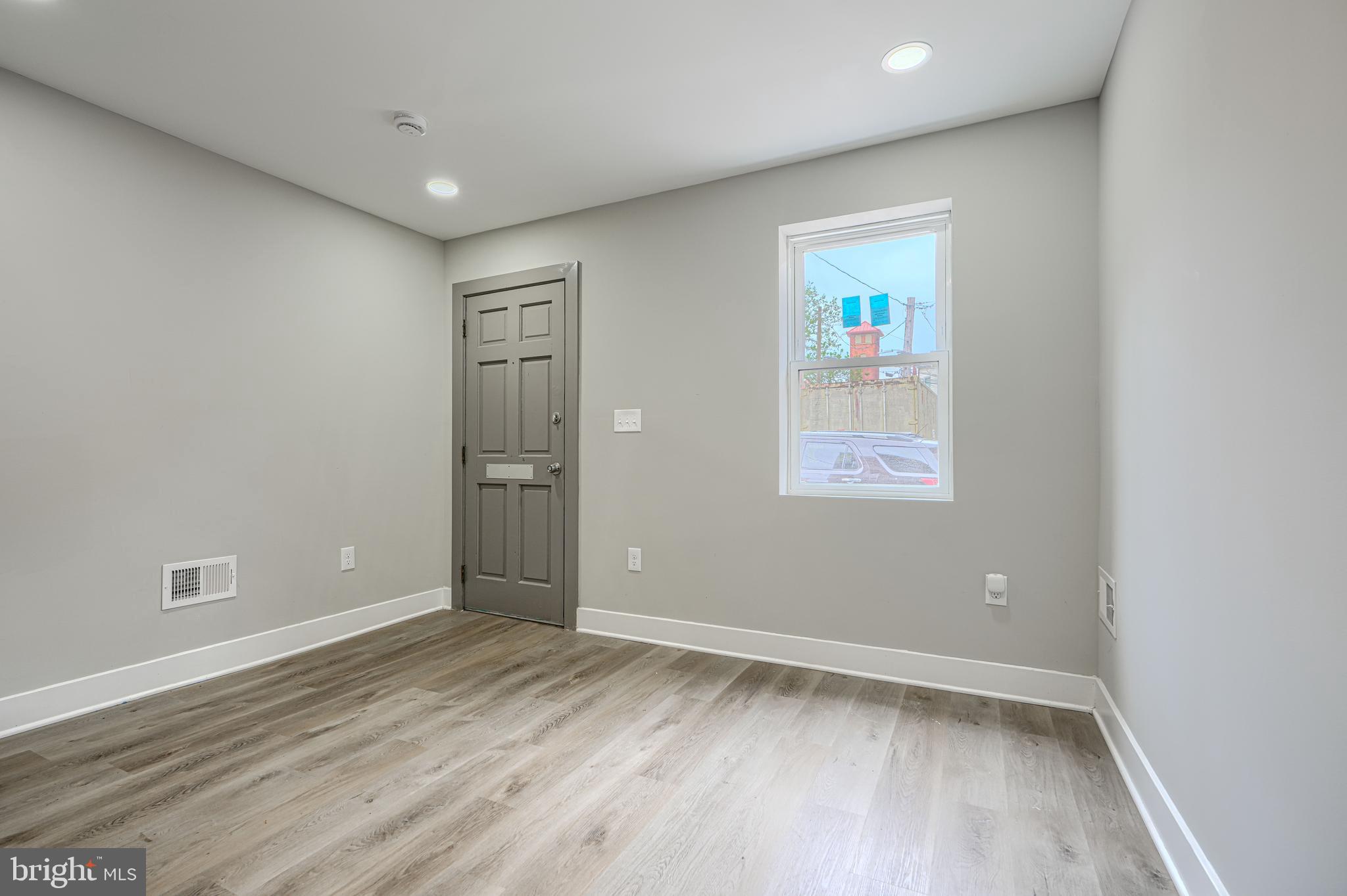 1836 North Dallas Street Baltimore, MD 21213 - Photo 4 of 17