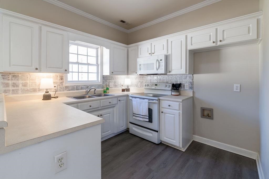 445 Rexford Drive Moore, SC 29369 - Photo 4 of 41