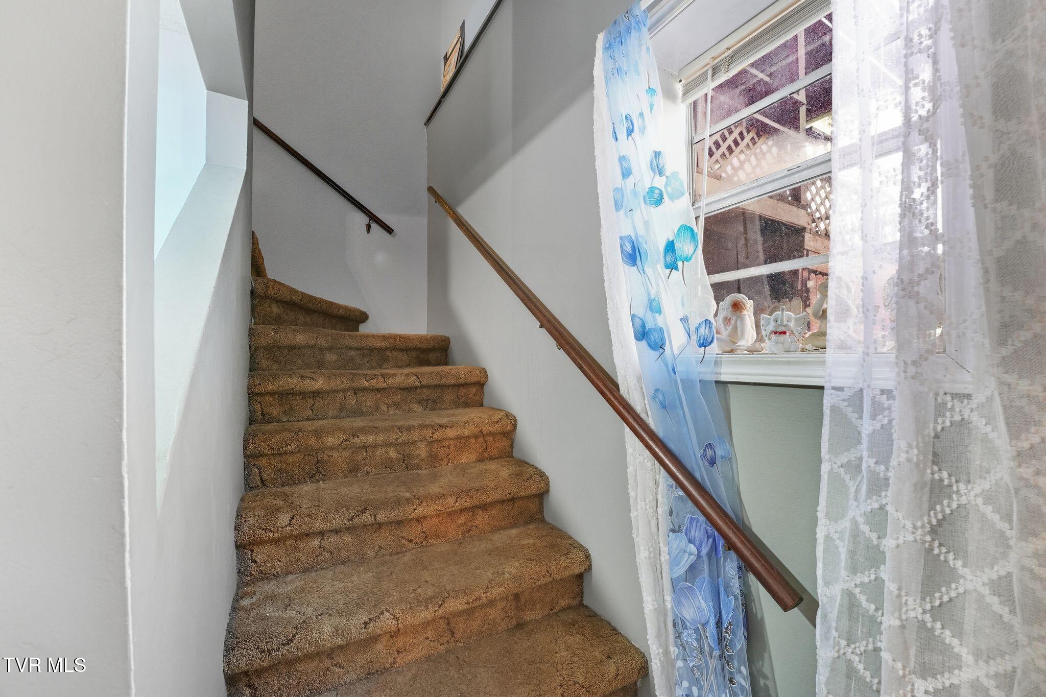 247 Foster Road Rocky Top, TN 37769 - Photo 13 of 42 64_247_Foster_Rd_Rocky_Top_TN_37769_USA-