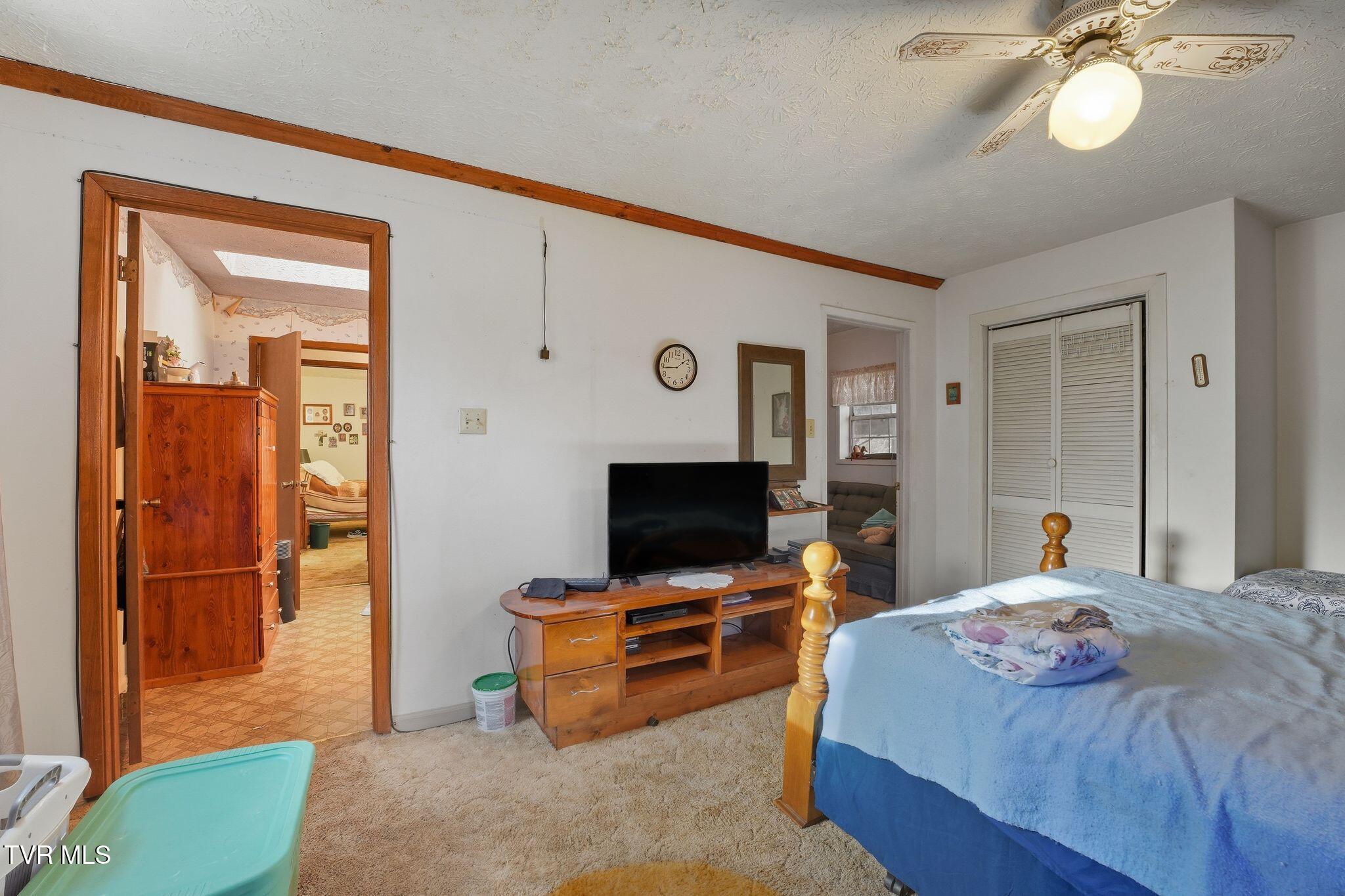 247 Foster Road Rocky Top, TN 37769 - Photo 16 of 42 49_247_Foster_Rd_Rocky_Top_TN_37769_USA-