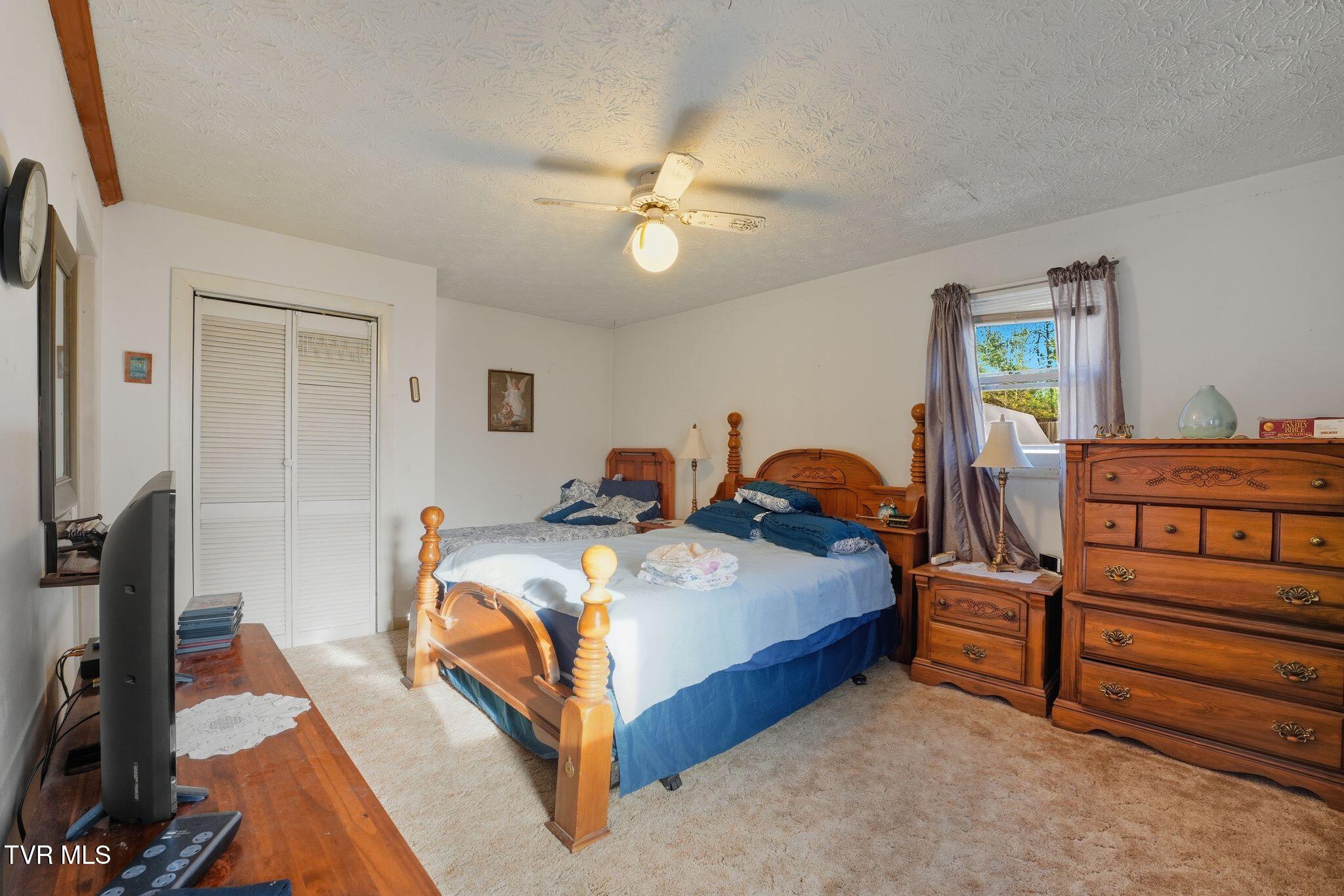 247 Foster Road Rocky Top, TN 37769 - Photo 3 of 42 48_247_Foster_Rd_Rocky_Top_TN_37769_USA-