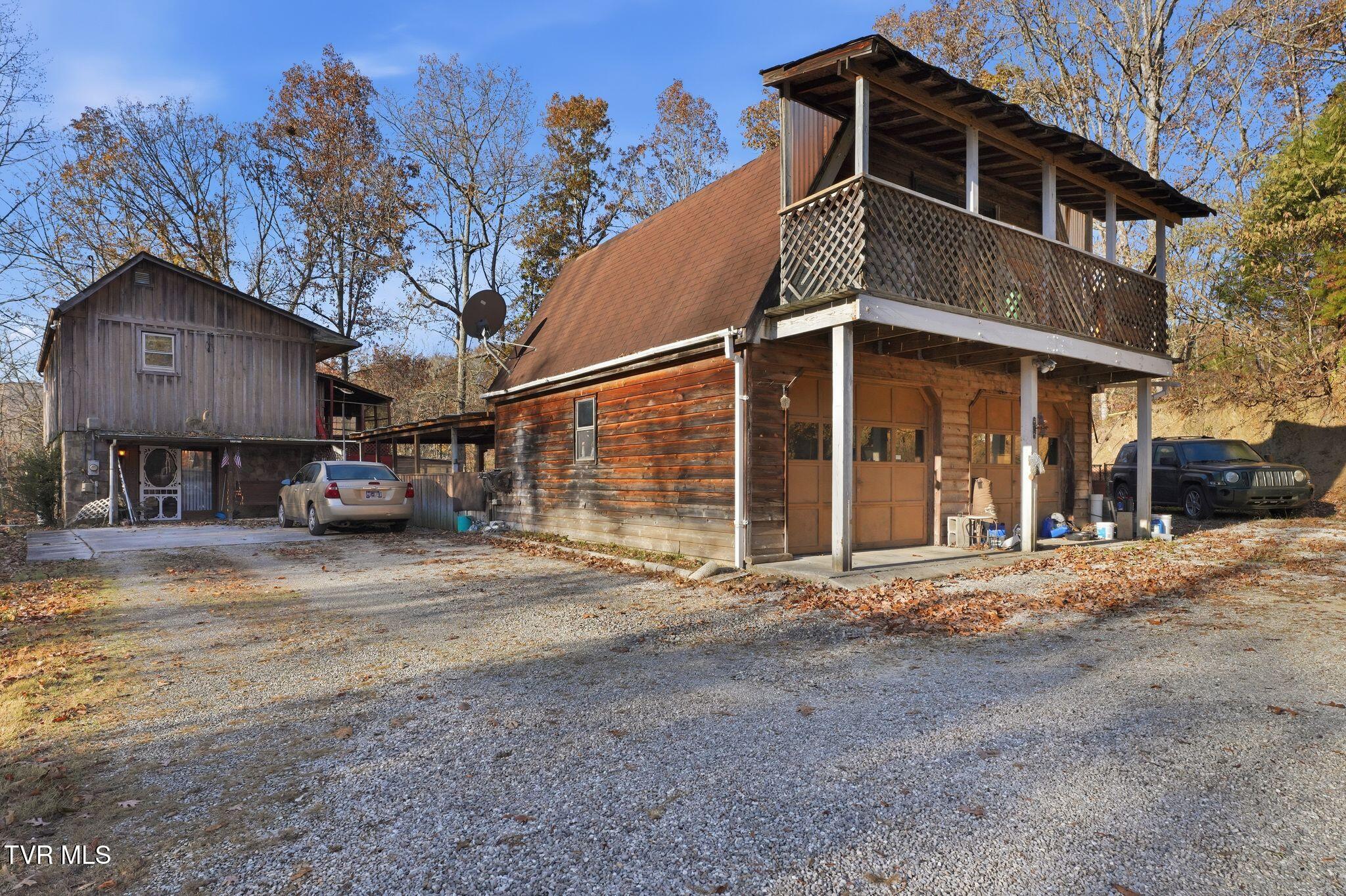 247 Foster Road Rocky Top, TN 37769 - Photo 36 of 42 22_247_Foster_Rd_Rocky_Top_TN_37769_USA-
