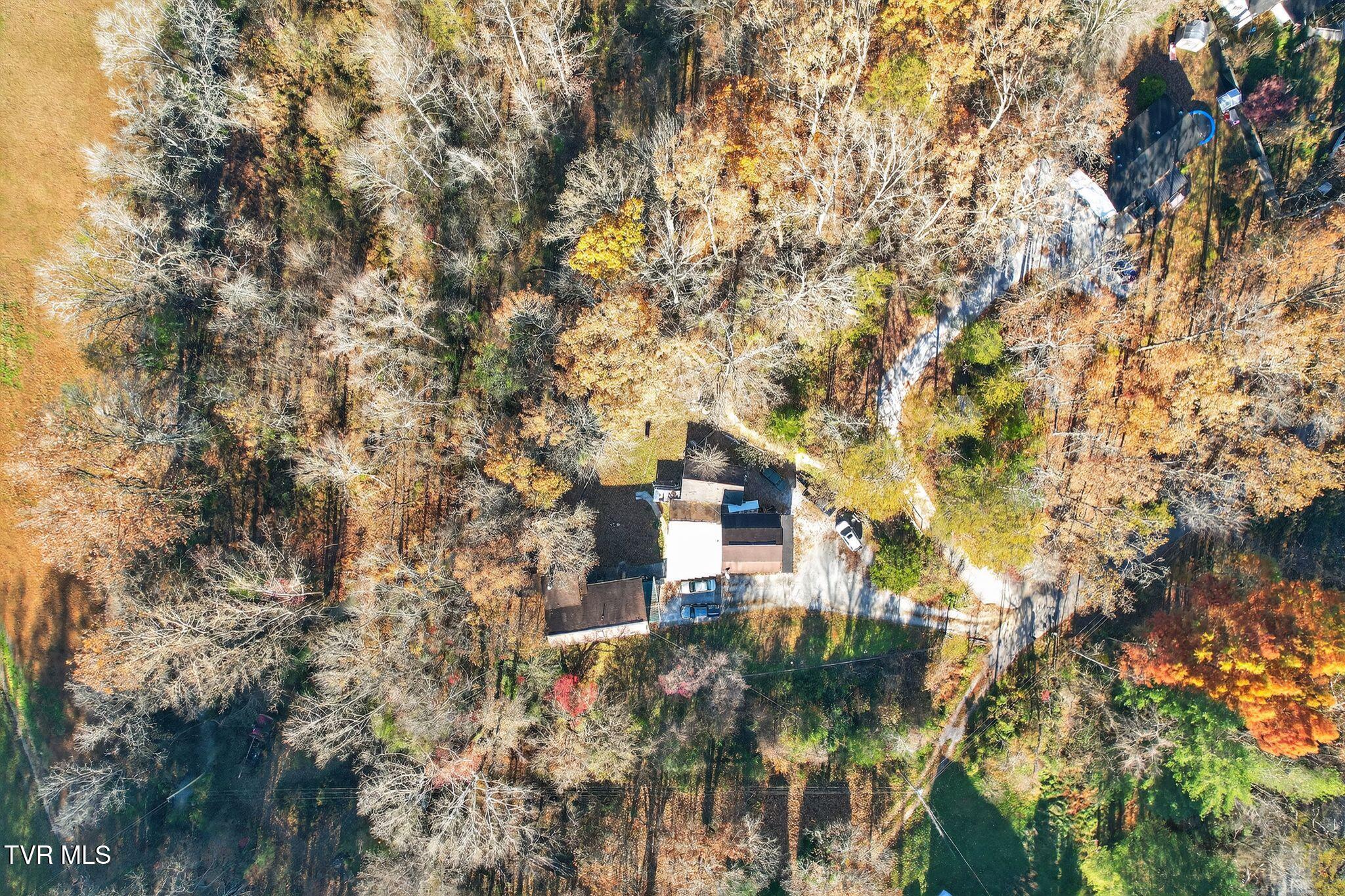 247 Foster Road Rocky Top, TN 37769 - Photo 40 of 42 12_247_Foster_Rd_Rocky_Top_TN_37769_USA-