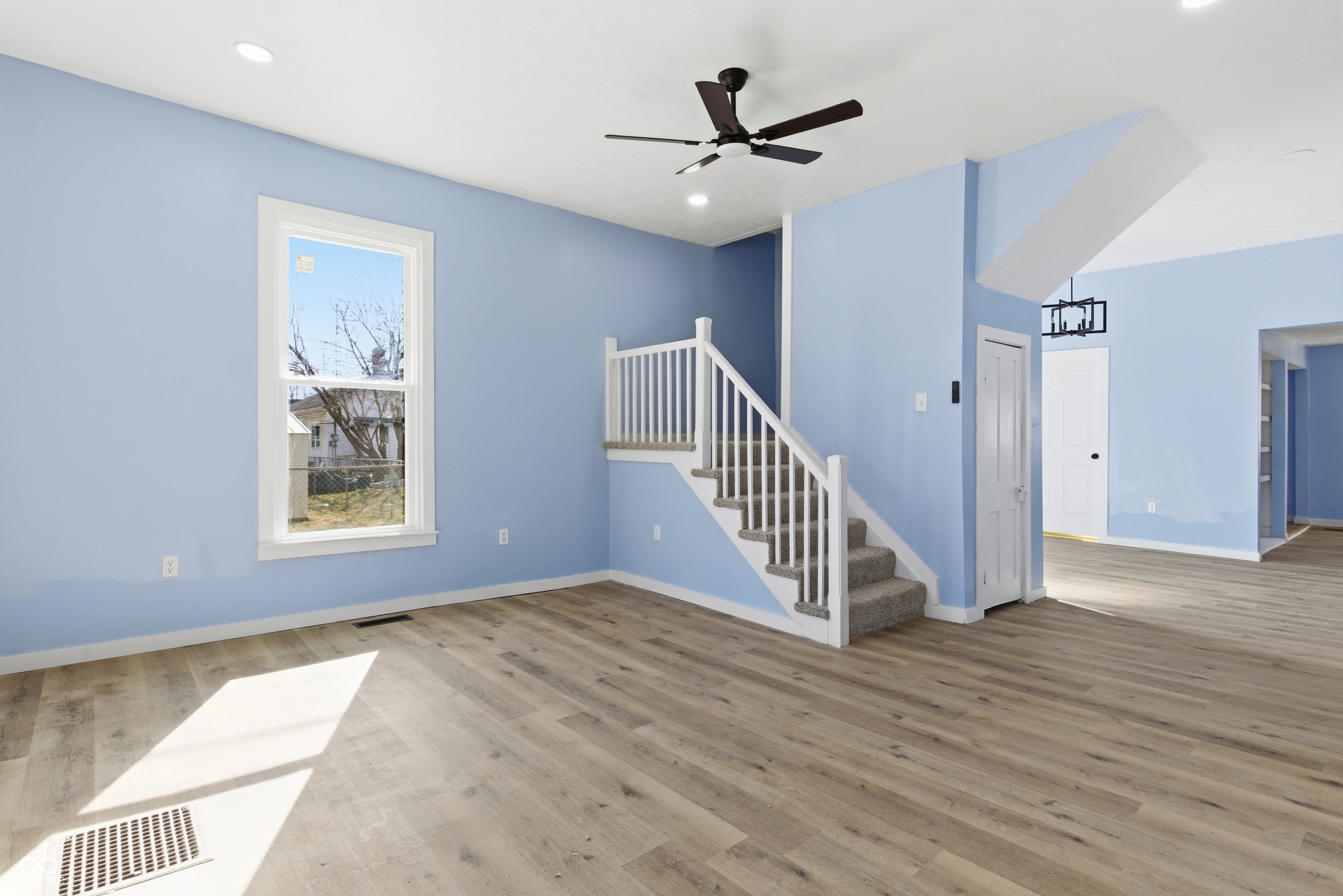 523 Summit Avenue Connersville, IN 47331 - Photo 4 of 24