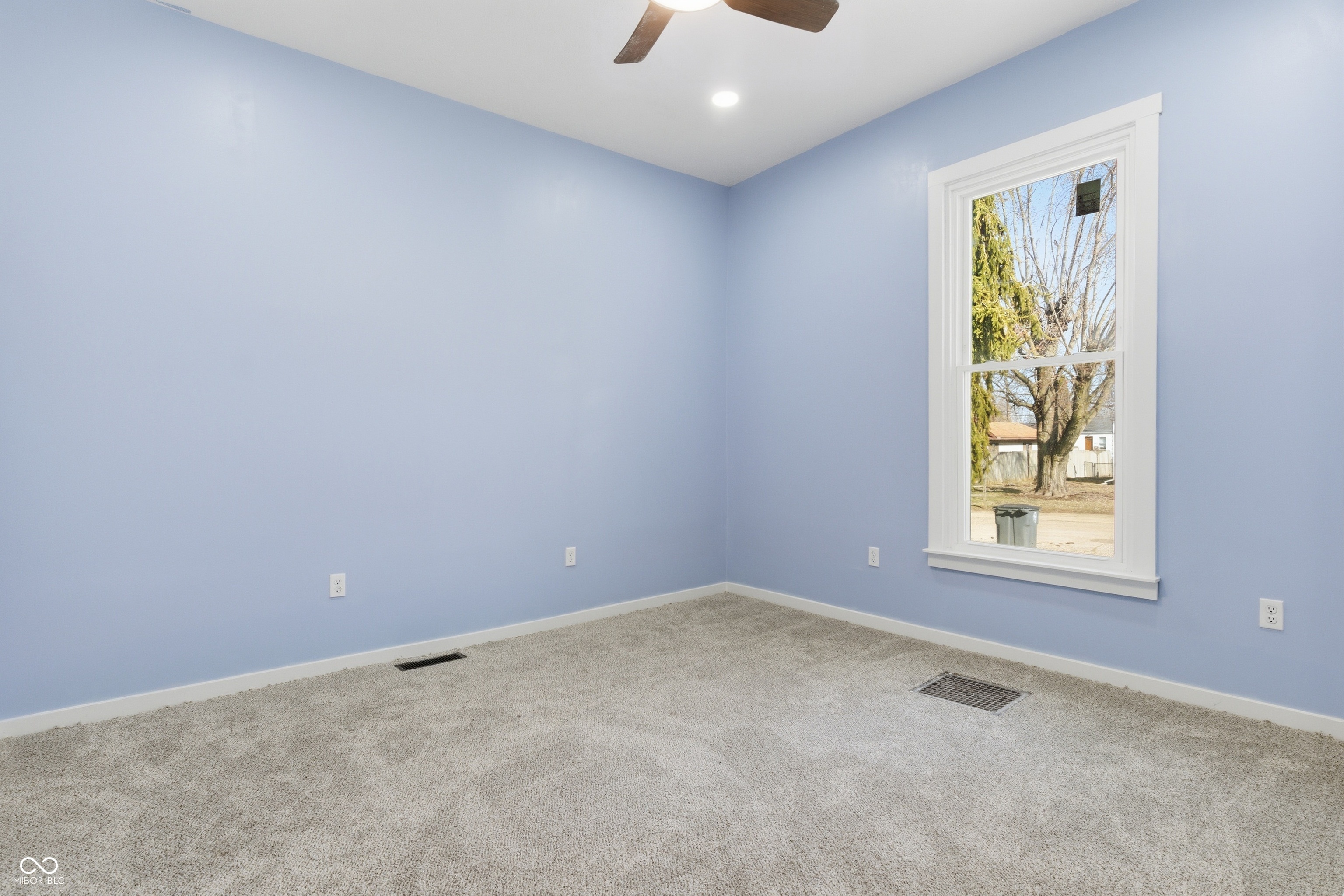 523 Summit Avenue Connersville, IN 47331 - Photo 10 of 24