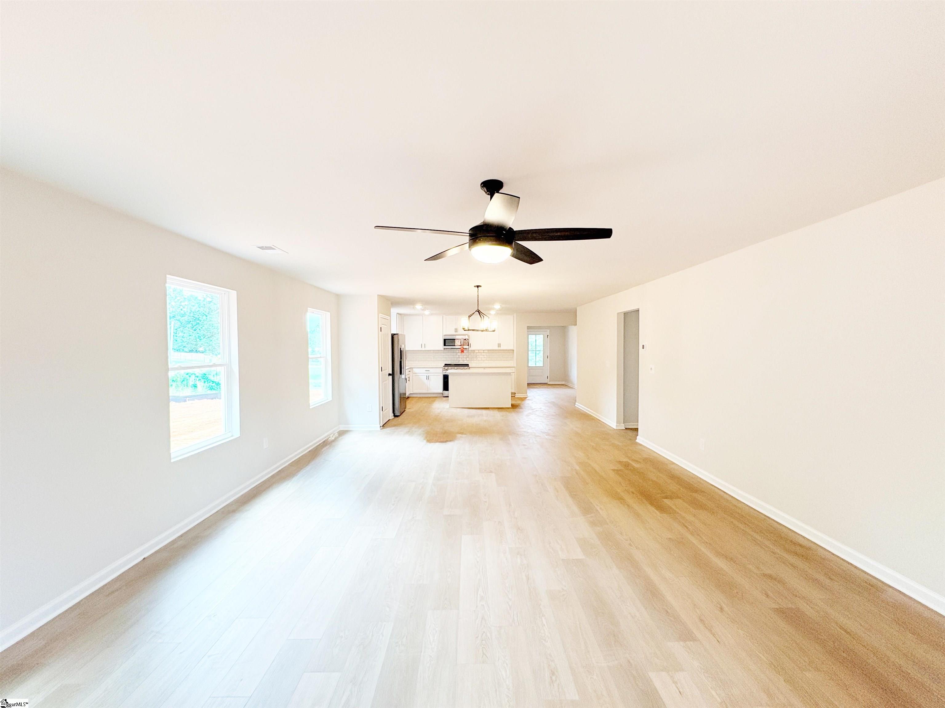 603 South Mountain View Road Greer, SC 29651 - Photo 8 of 27