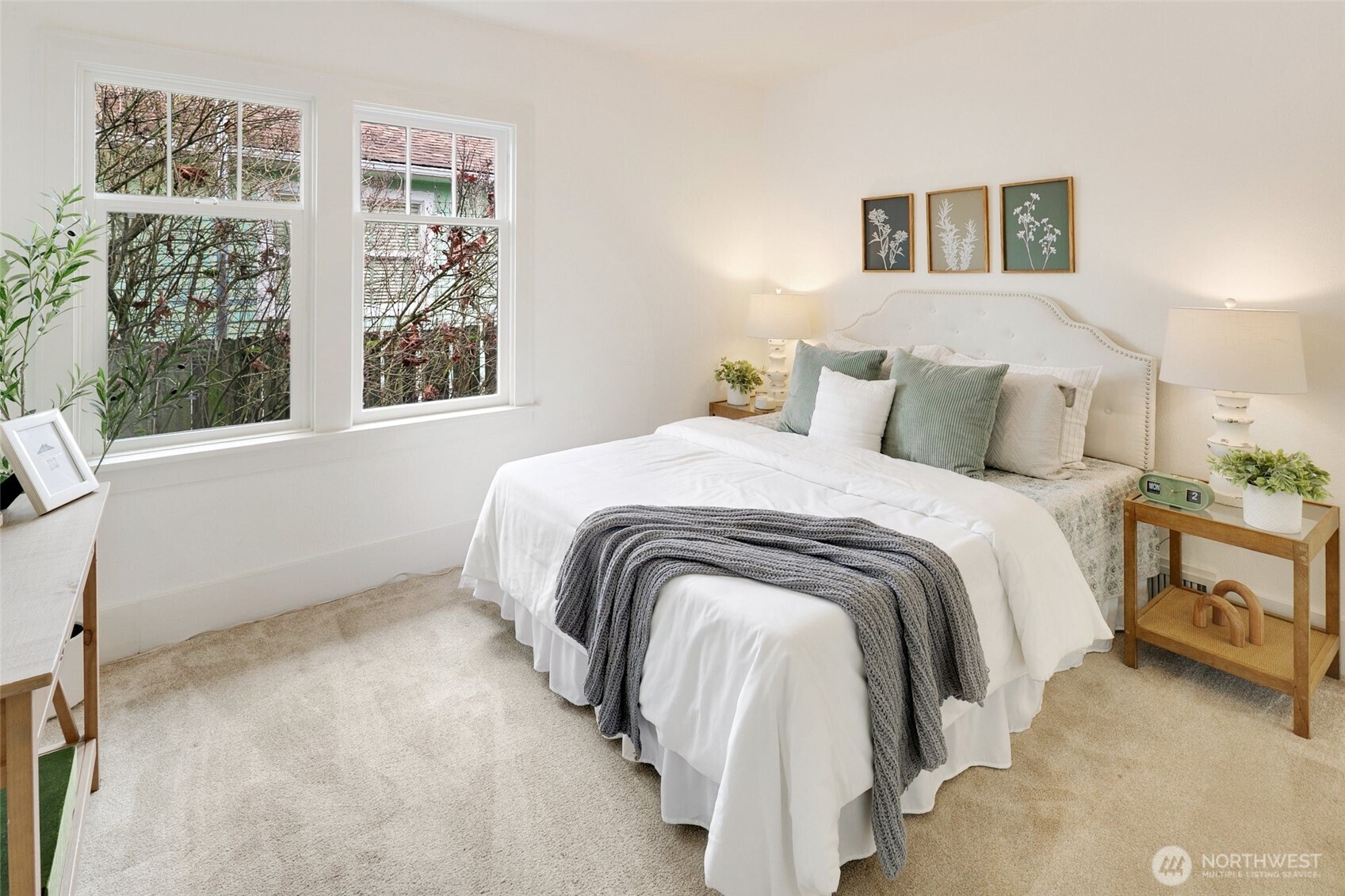 920 North 102nd Street Seattle, WA 98133 - Photo 17 of 38