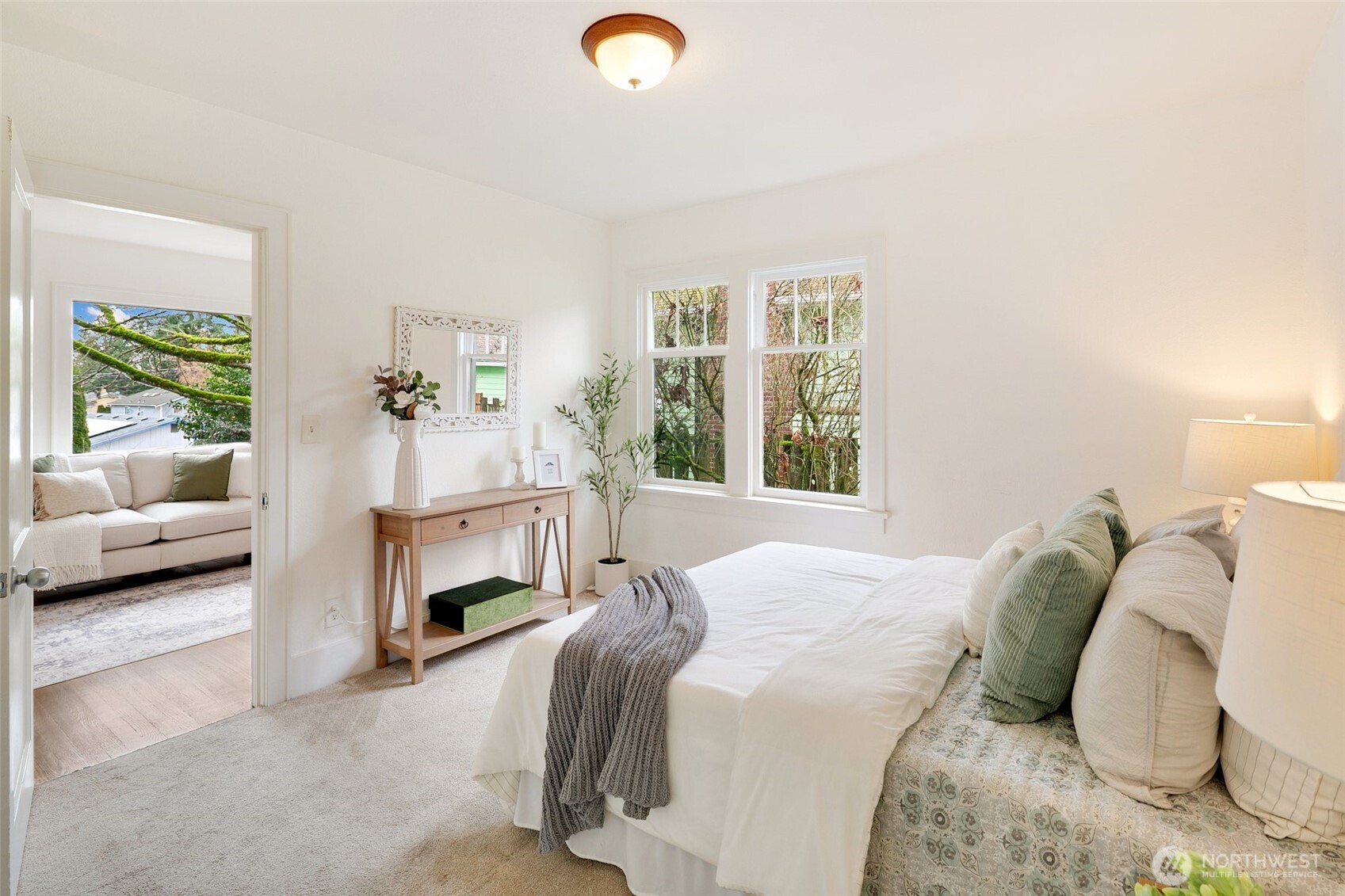 920 North 102nd Street Seattle, WA 98133 - Photo 18 of 38