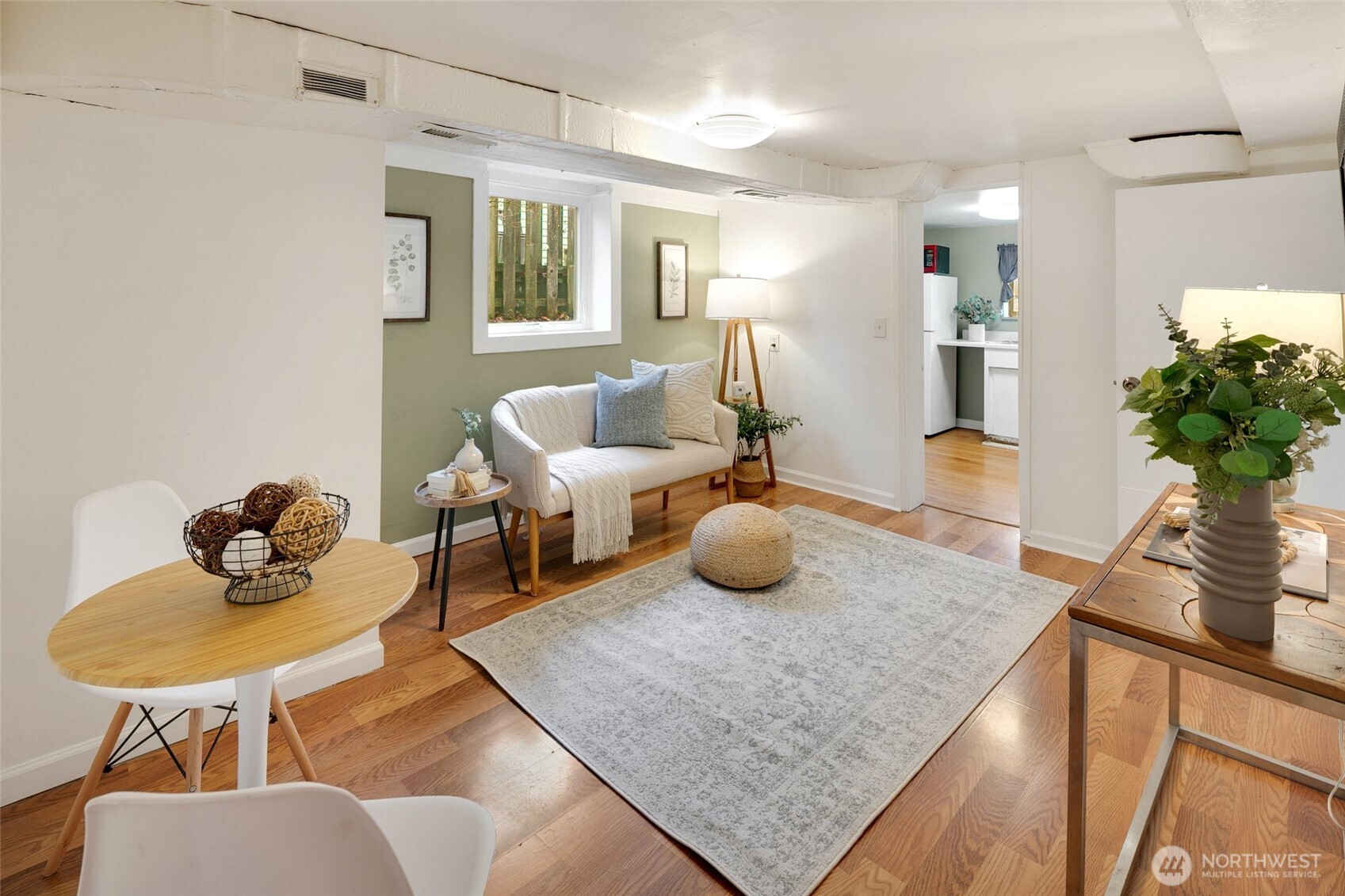 920 North 102nd Street Seattle, WA 98133 - Photo 25 of 38