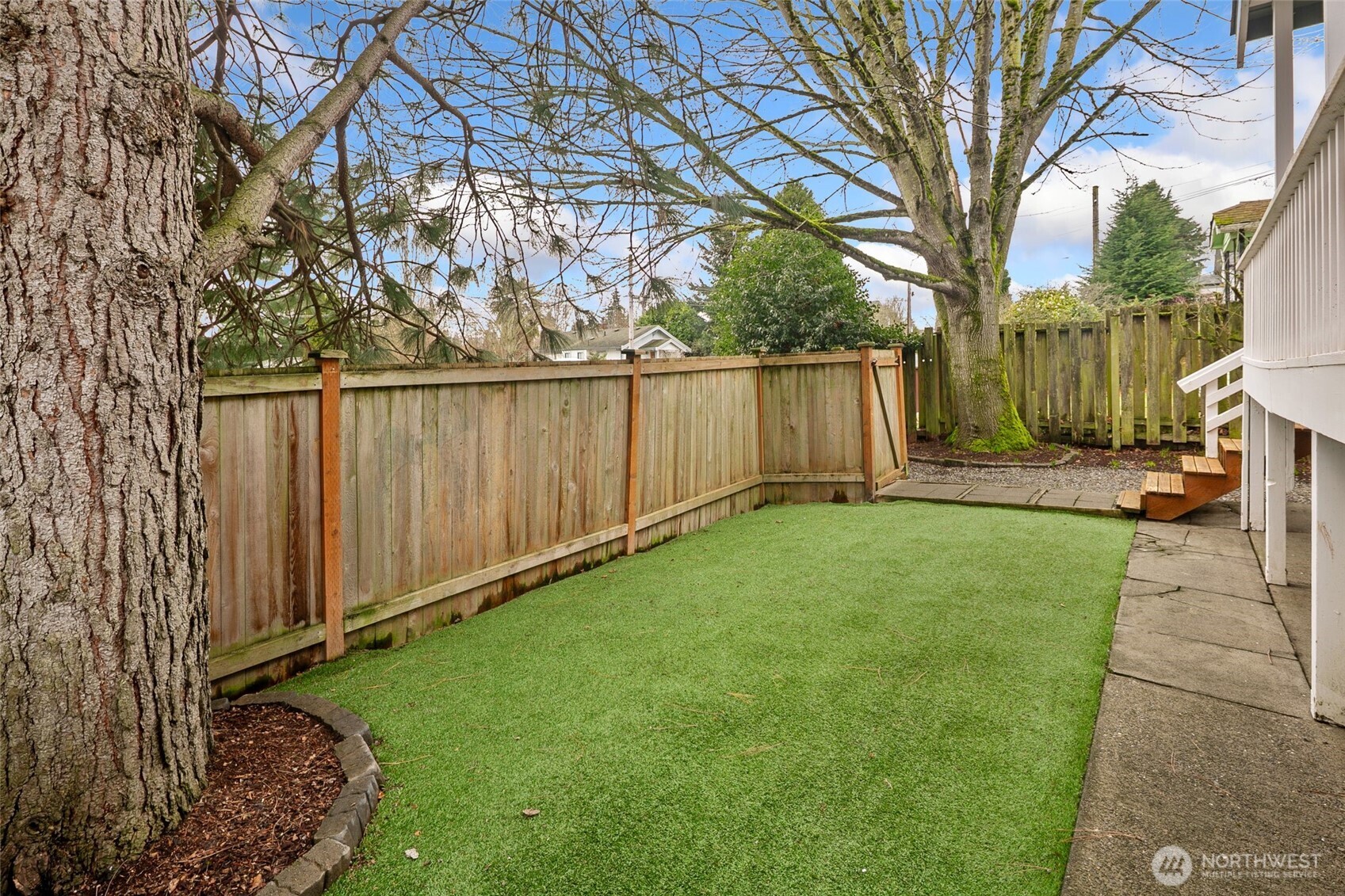 920 North 102nd Street Seattle, WA 98133 - Photo 3 of 38