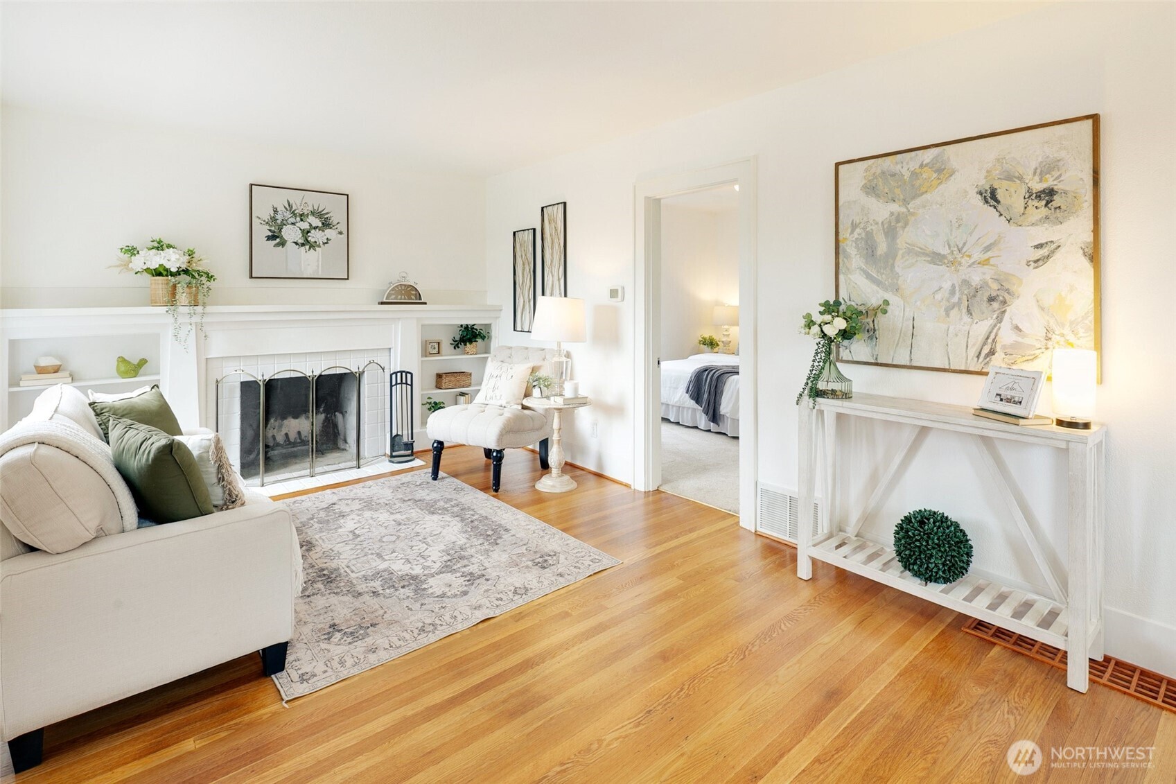 920 North 102nd Street Seattle, WA 98133 - Photo 7 of 38