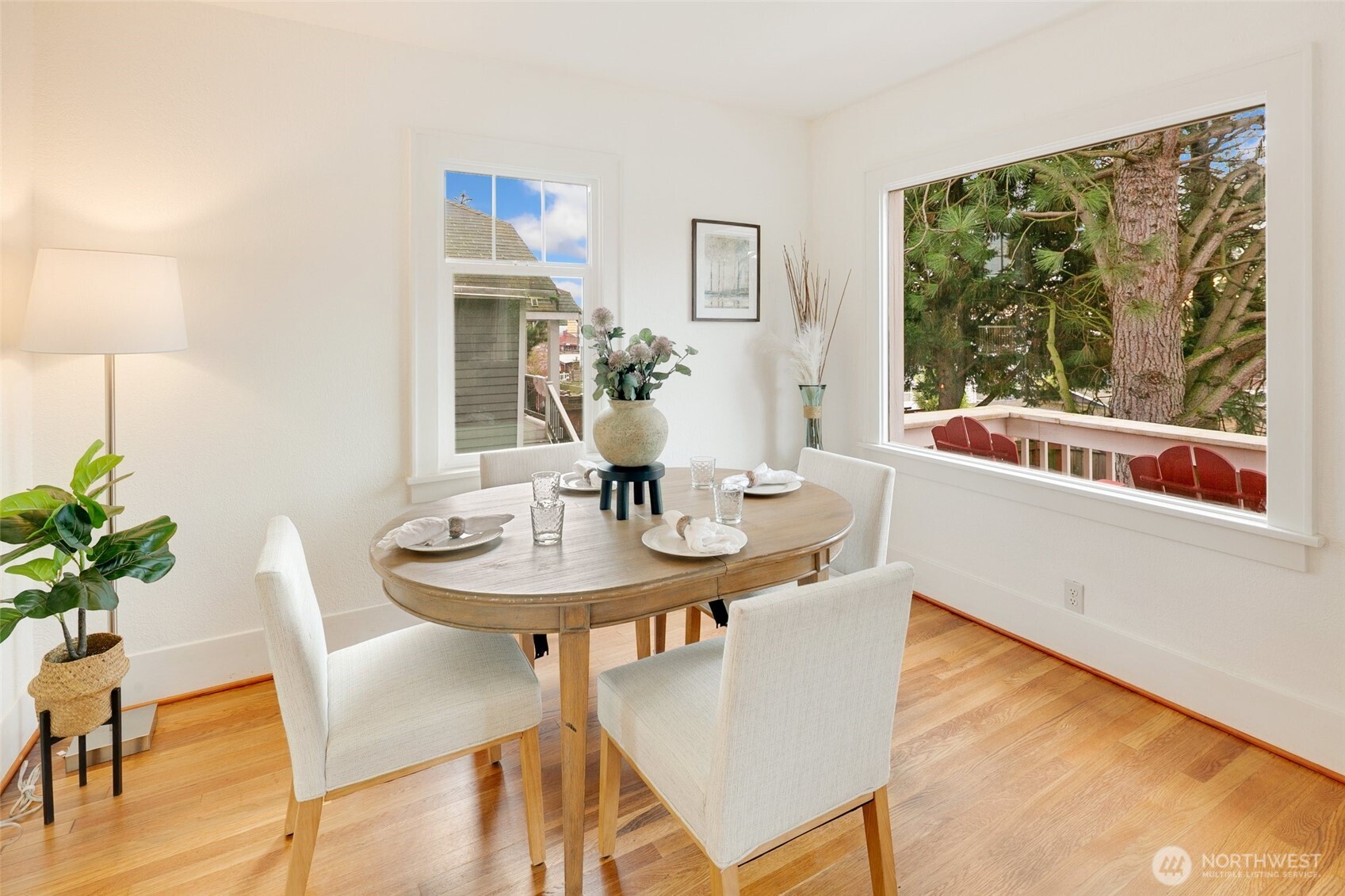 920 North 102nd Street Seattle, WA 98133 - Photo 9 of 38