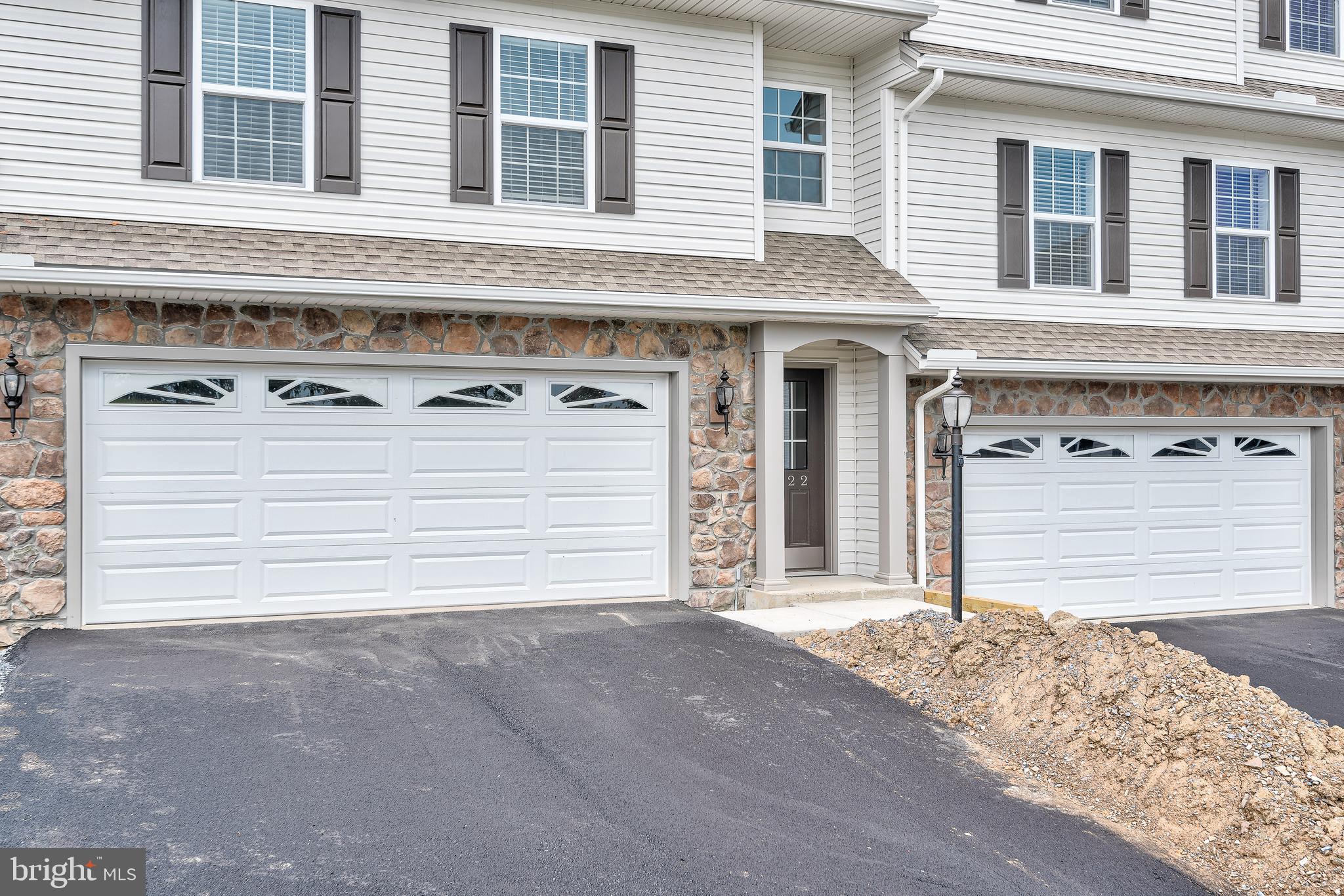 2316 Bartlett Road Harrisburg, PA 17110 - Photo 2 of 32 Photo of similar model. Colors & flooring differs