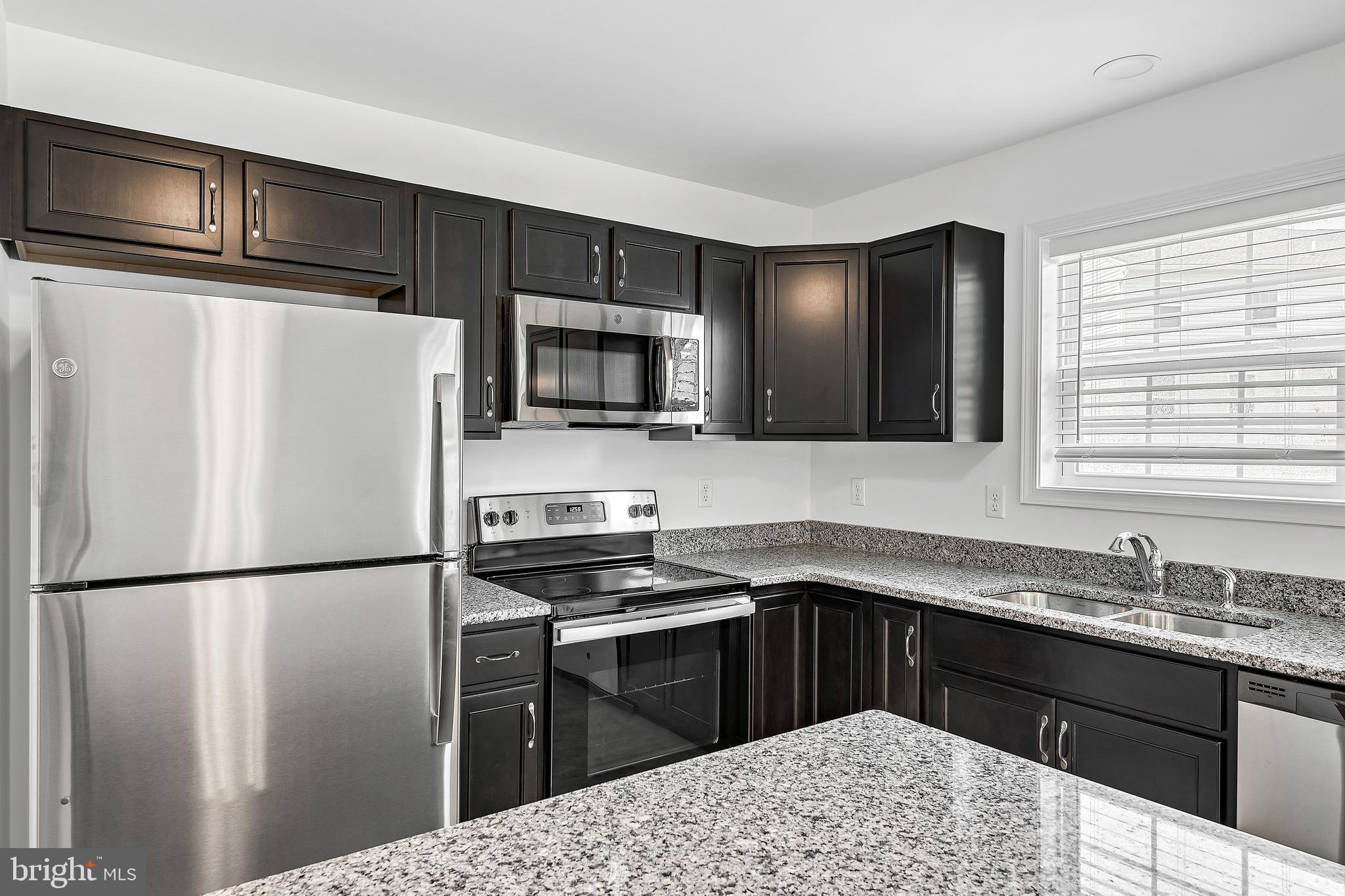 2316 Bartlett Road Harrisburg, PA 17110 - Photo 11 of 32 Photo of similar model. Colors & flooring differs