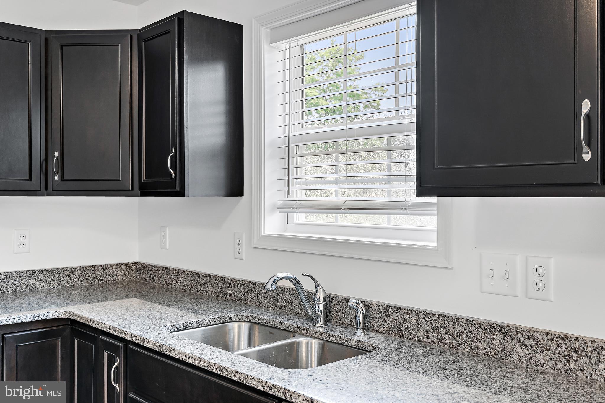 2316 Bartlett Road Harrisburg, PA 17110 - Photo 12 of 32 Photo of similar model. Colors & flooring differs