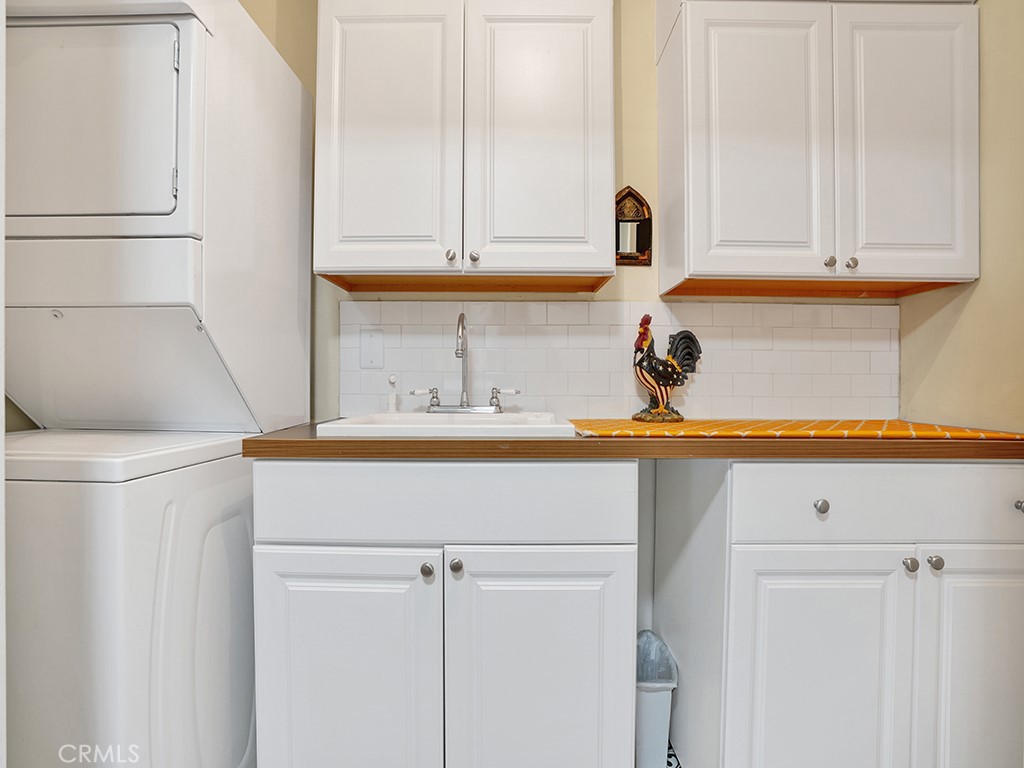 1019 Dorothy Lane Fullerton, CA 92831 - Photo 31 of 41 a kitchen with a sink and cabinets