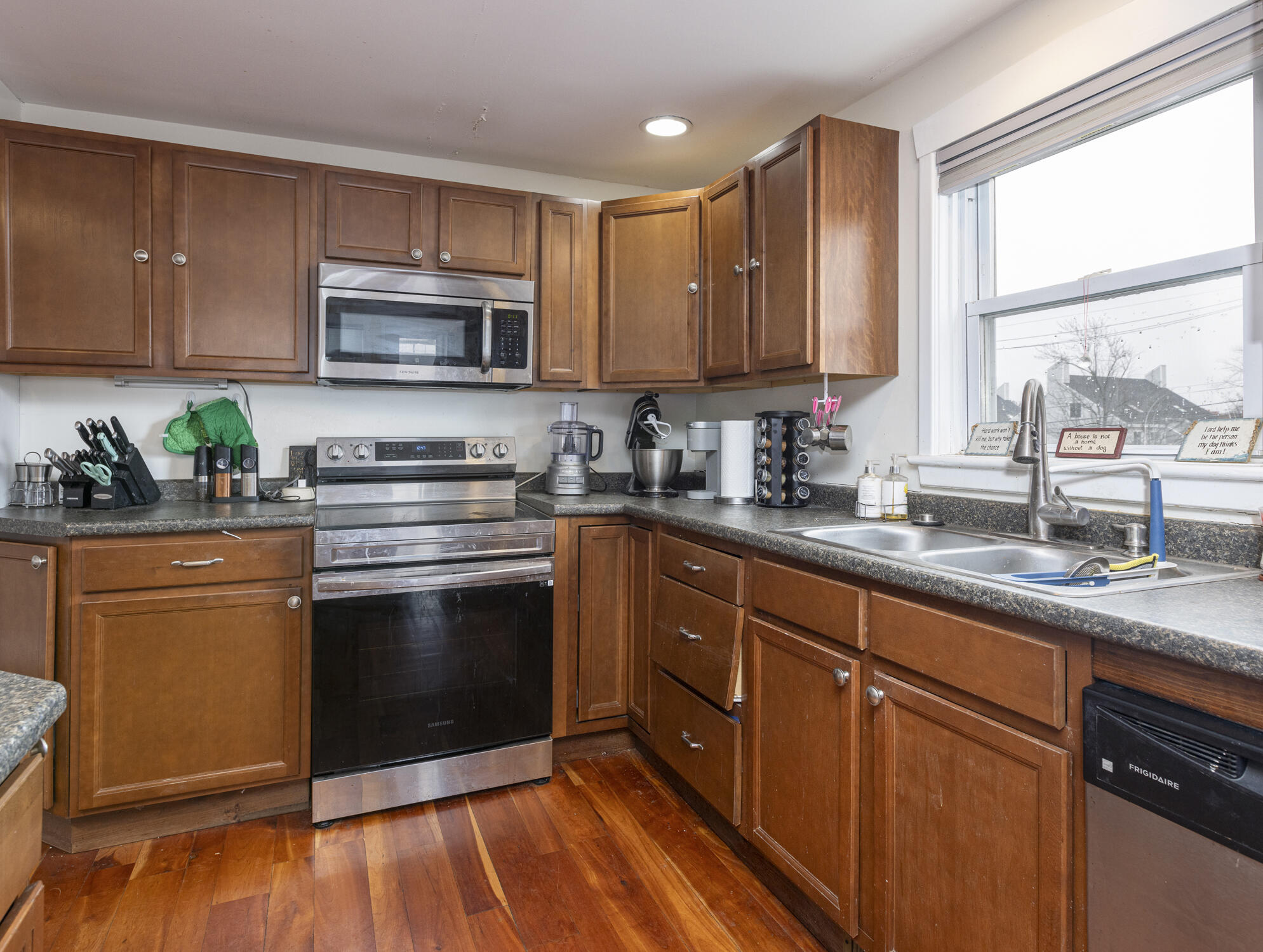 13 Ocean Street South Portland, ME 04106 - Photo 7 of 32 13 Ocean Street_020