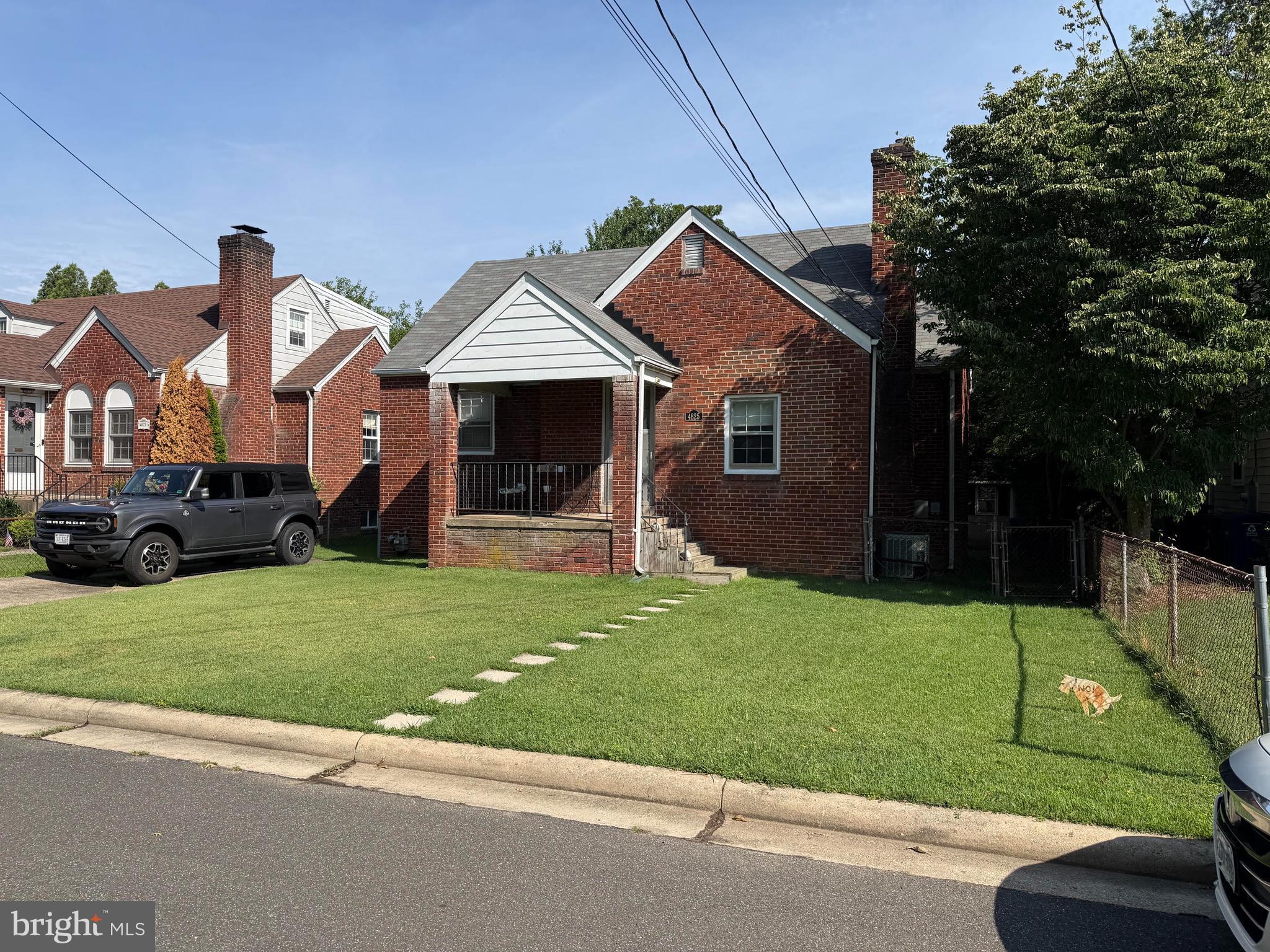 4825 25th Road North Arlington, VA 22207 - Photo 2 of 4