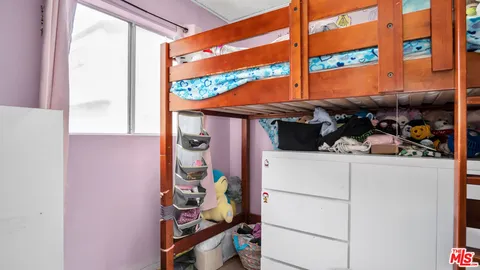 $489,900 | 13567 Valerio Street, Unit C, Van Nuys, CA 91405