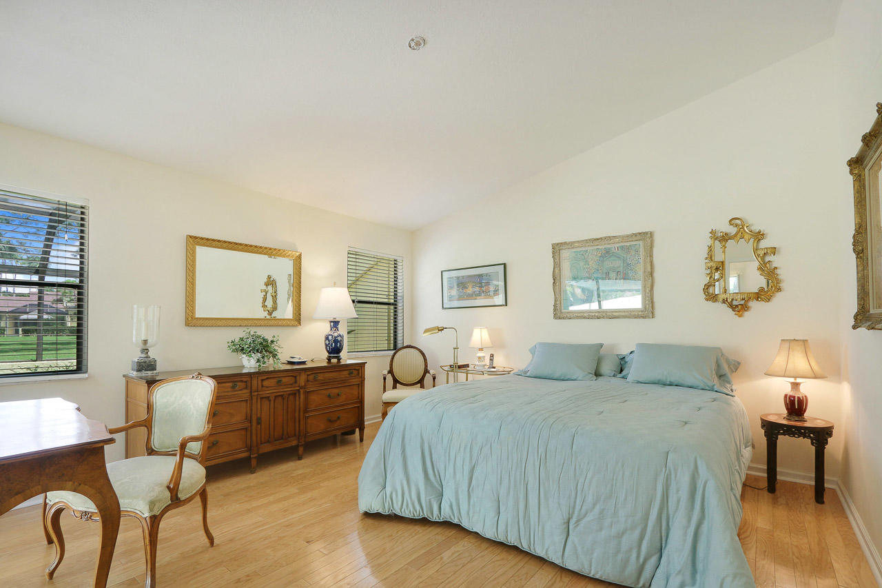 75 Edinburgh Drive Palm Beach Gardens, FL 33418 - Photo 11 of 30 Master Bedroom