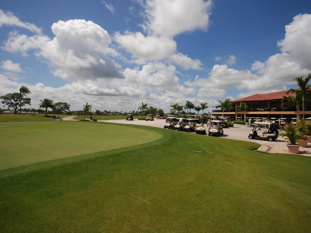 75 Edinburgh Drive Palm Beach Gardens, FL 33418 - Photo 19 of 30 Golf Course