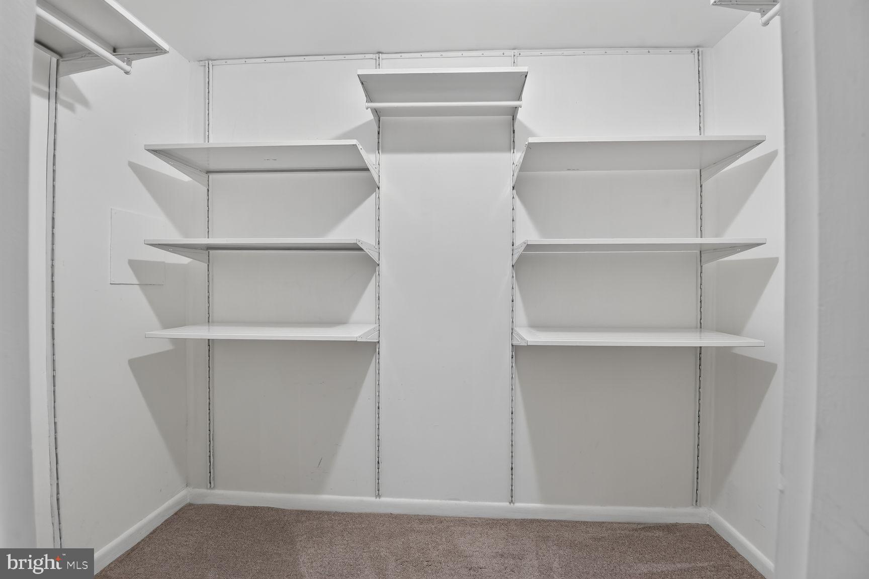 1534 Northgate Square, Unit 11C Reston, VA 20190 - Photo 14 of 37 Spacious, versatile walk in closet