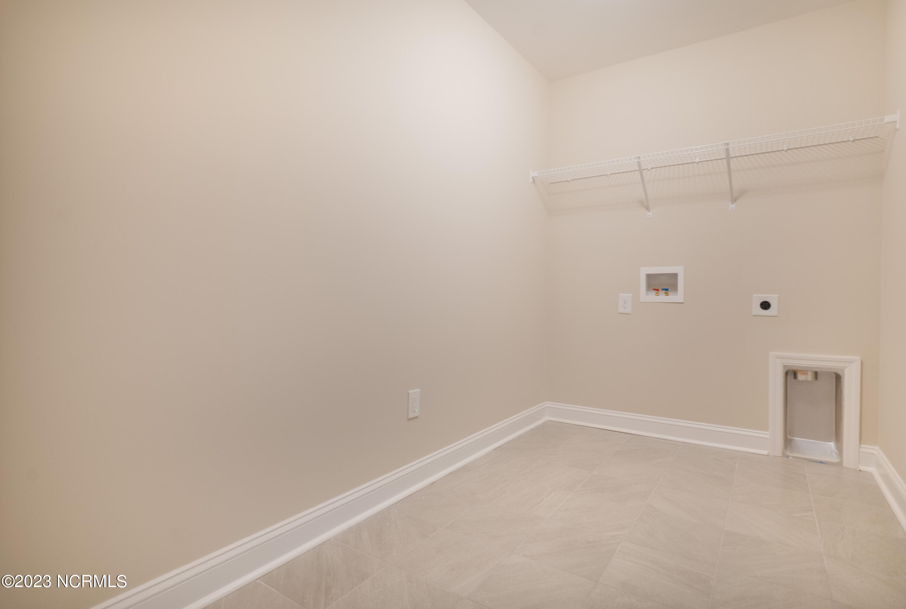 583 Stella Road Stella, NC 28582 - Photo 26 of 37 Laundry