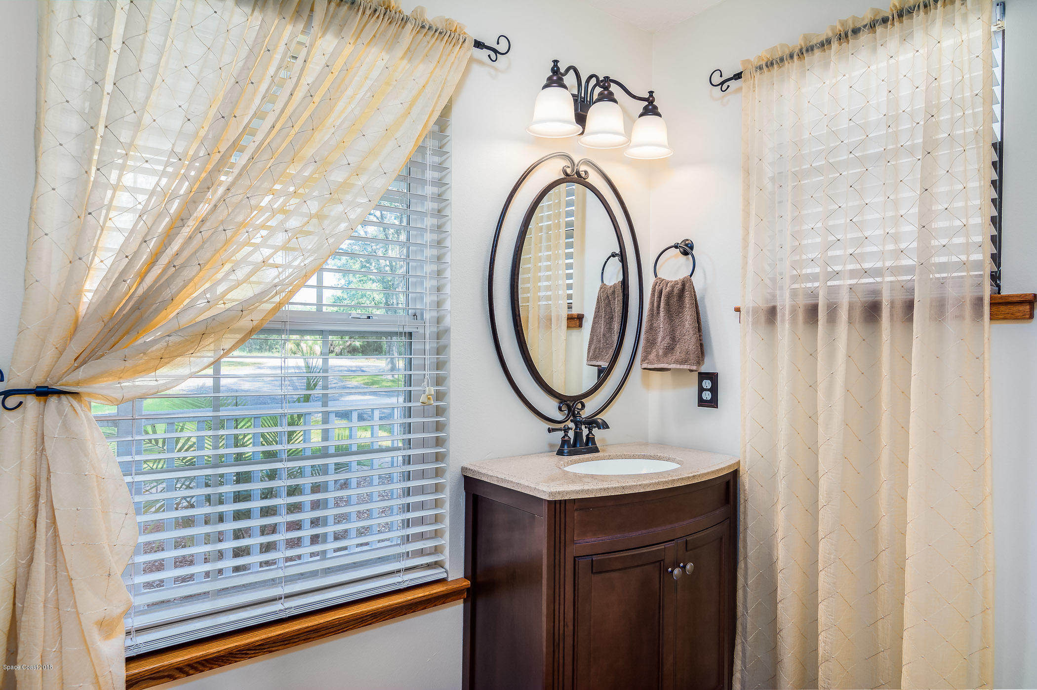 3775 Hield Road Melbourne, FL 32904 - Photo 25 of 86 Bathroom 1