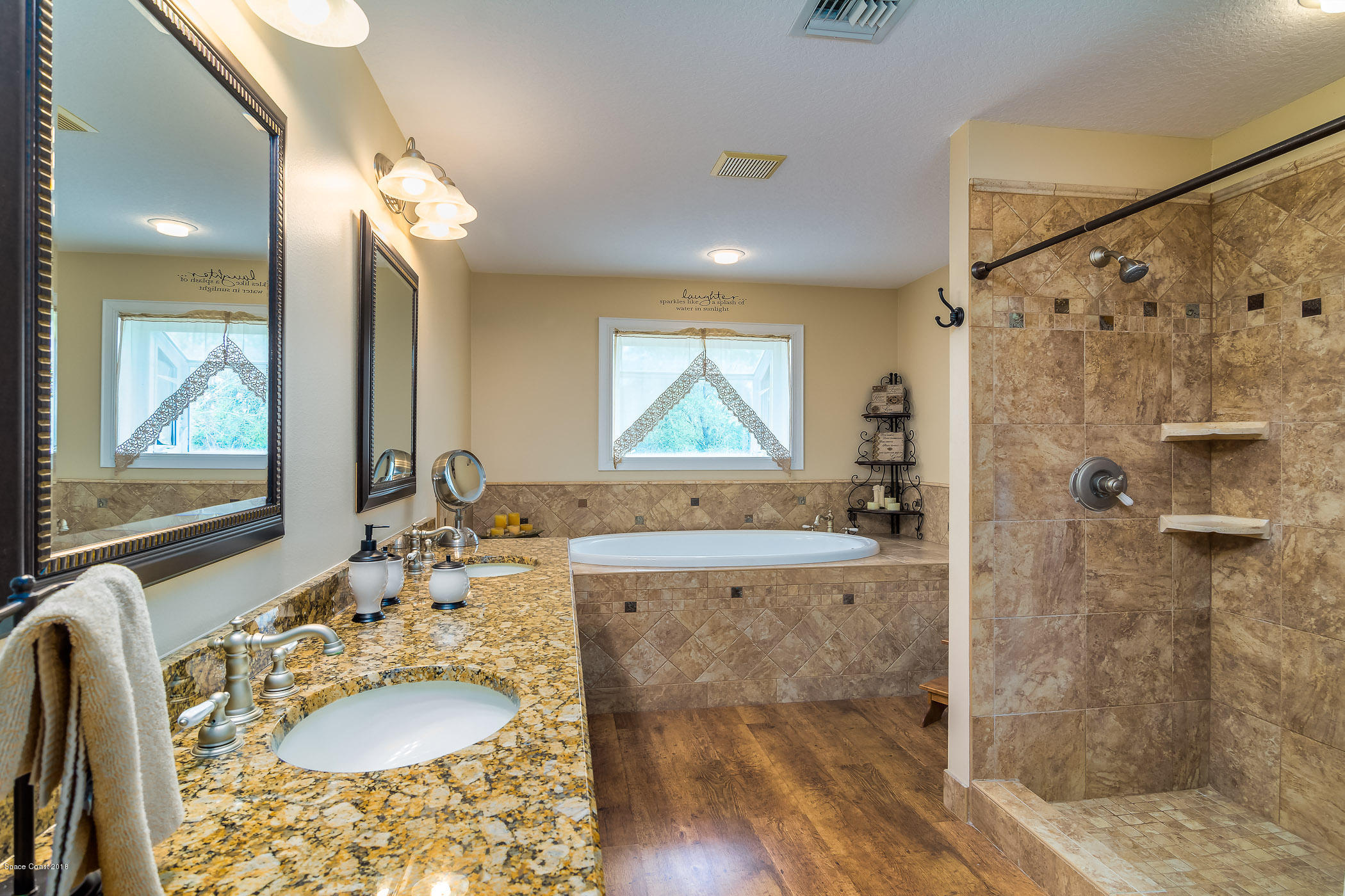 3775 Hield Road Melbourne, FL 32904 - Photo 33 of 86 Bathroom 3