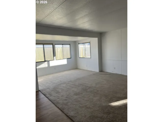 $49,900 | 2901 East 2nd Street, Unit 126, Newberg, OR 97132