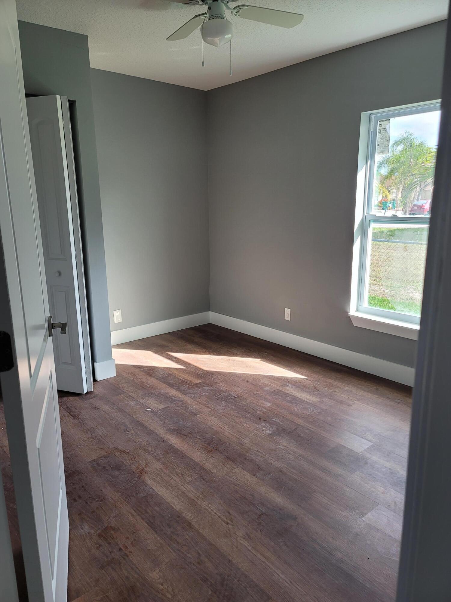 1407 West 32nd Street Riviera Beach, FL 33404 - Photo 19 of 21 Bed 1