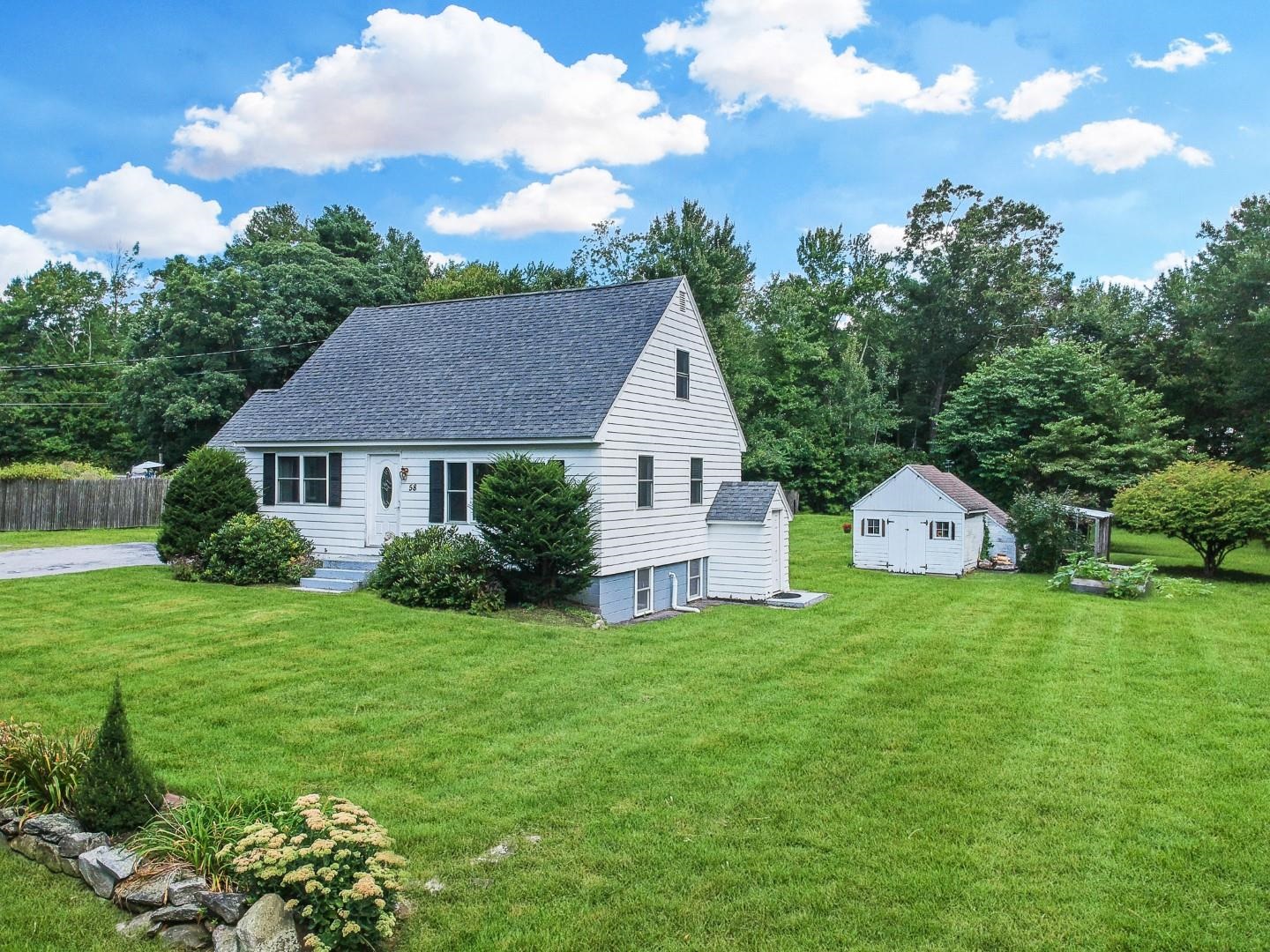 58 Hayden Road Pelham, NH 03076 - Photo 1 of 28