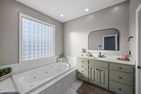 $430,000 | 3310 Mary's Chapel Church Road, Aurora, NC 27806