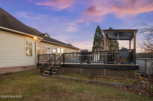 $430,000 | 3310 Mary's Chapel Church Road, Aurora, NC 27806