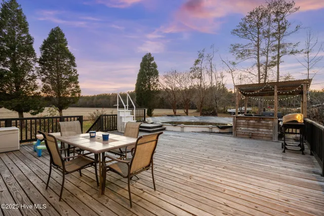 $430,000 | 3310 Mary's Chapel Church Road, Aurora, NC 27806