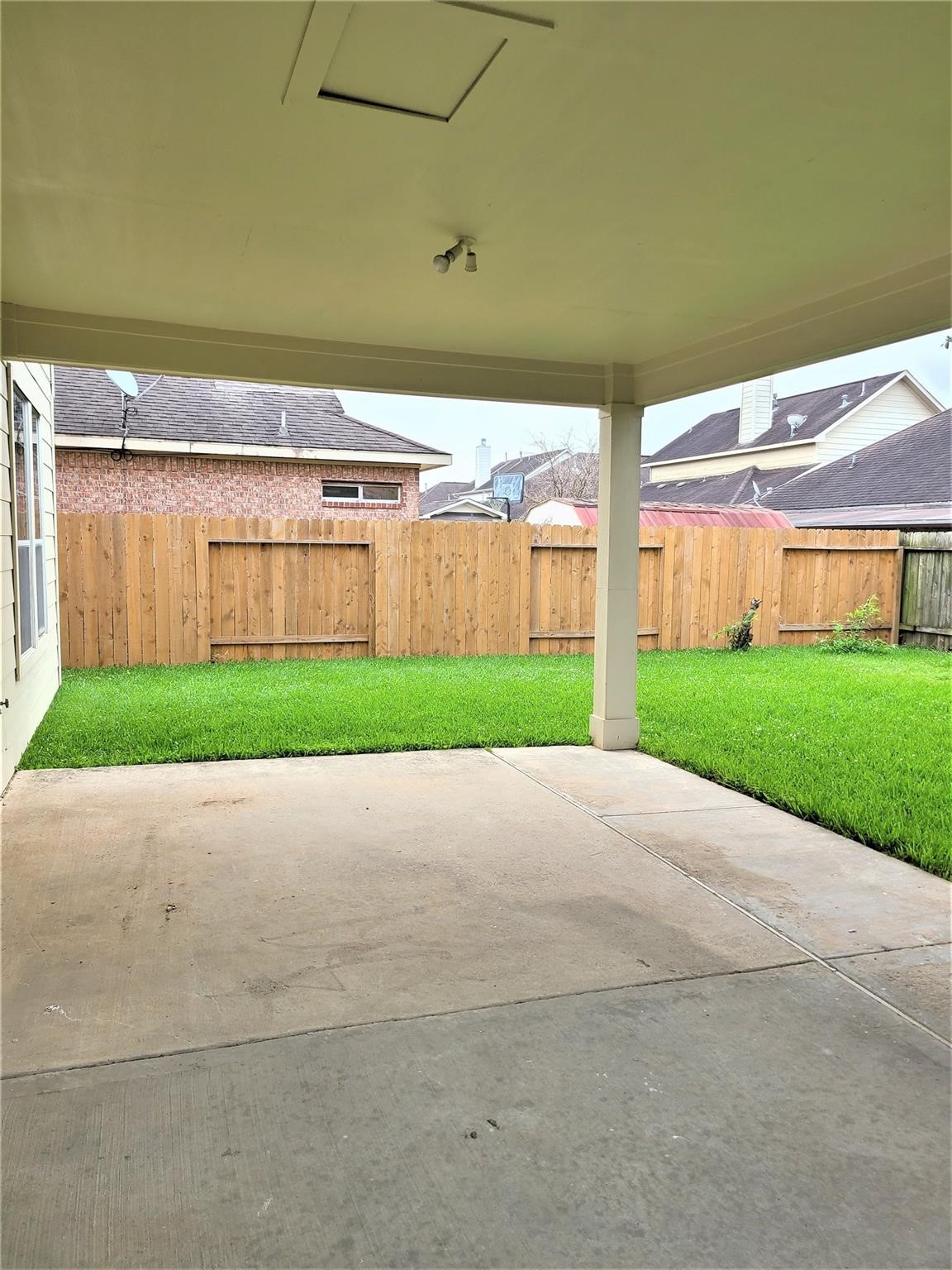 10026 Gil Jr Lane Houston, TX 77075 - Photo 14 of 14 a view of swimming pool with yard