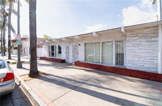 a view of a house with a patio