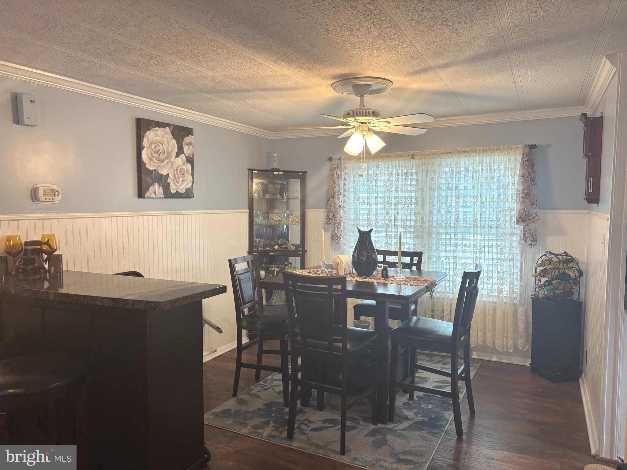 Dining room with bar